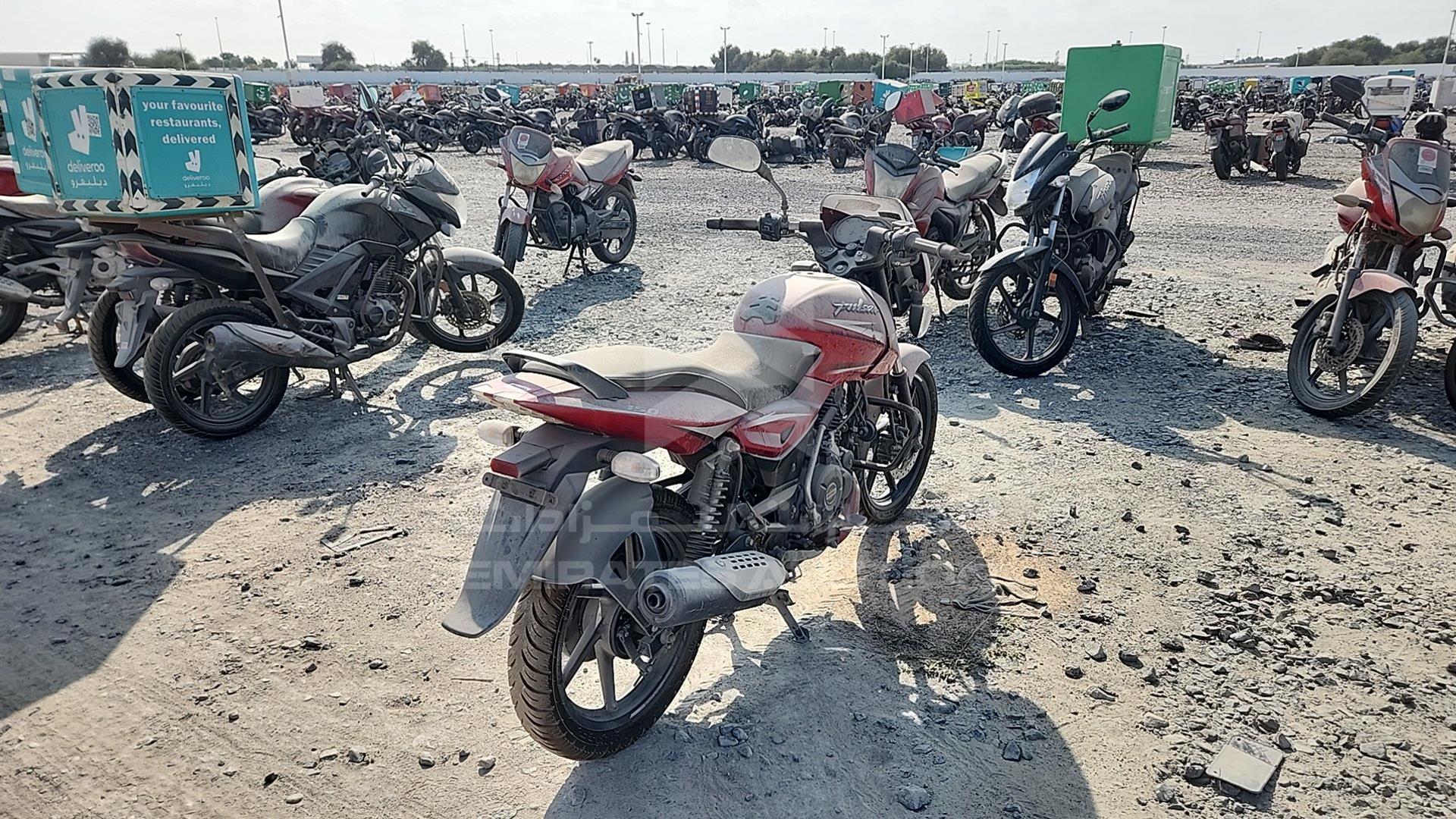 0 BAJAJ PULSAR VIN: MD2A11CX4LCE59855