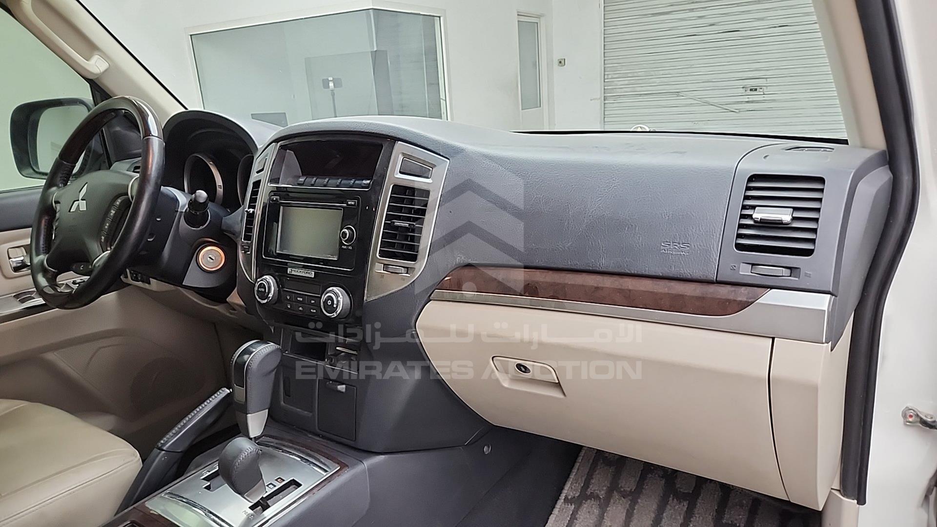 2020 MITSUBISHI PAJERO VIN: JE4MR62M0LJ703693