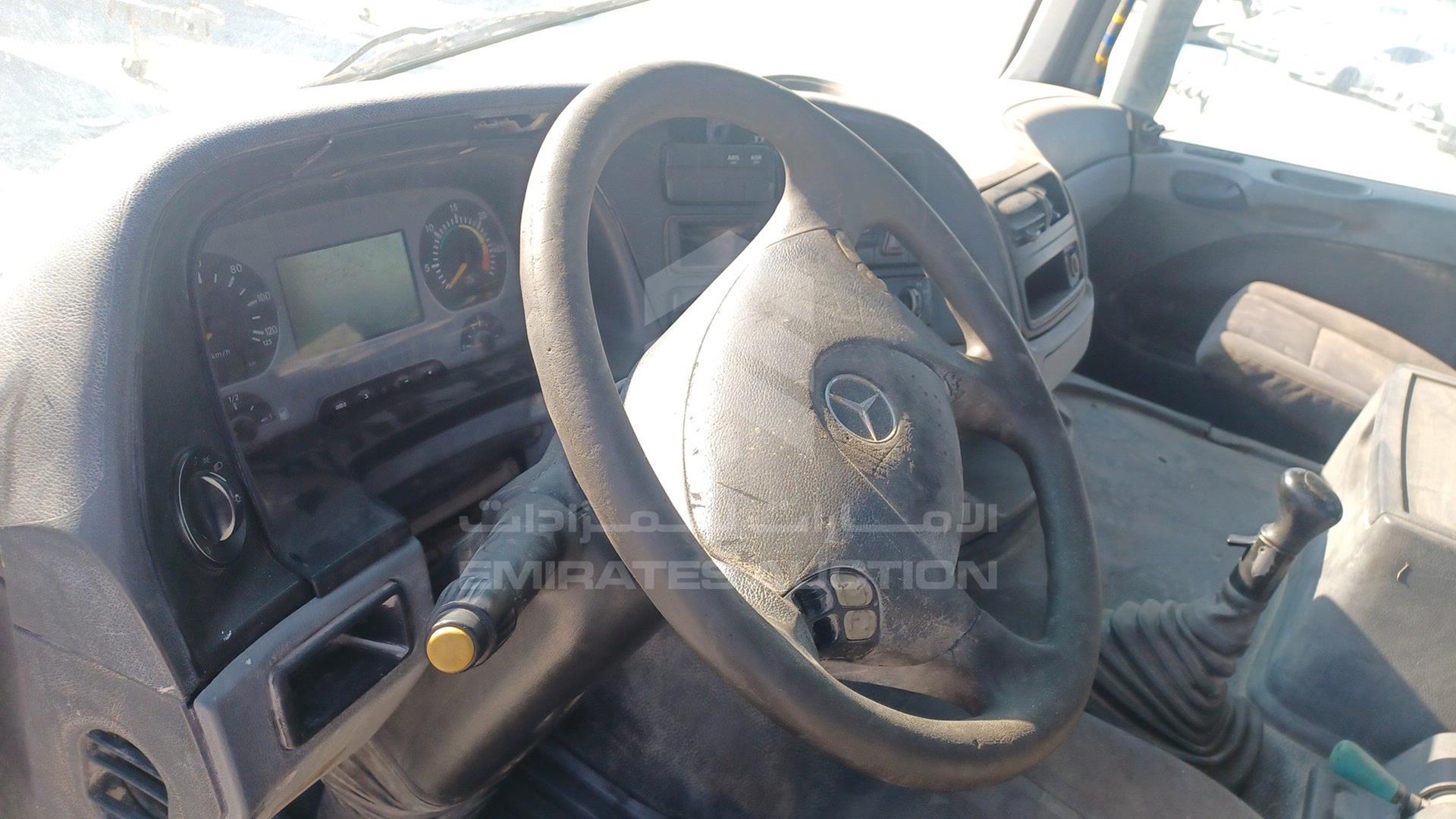 2008 MERCEDES --- VIN: WDA9HDAB68L293553