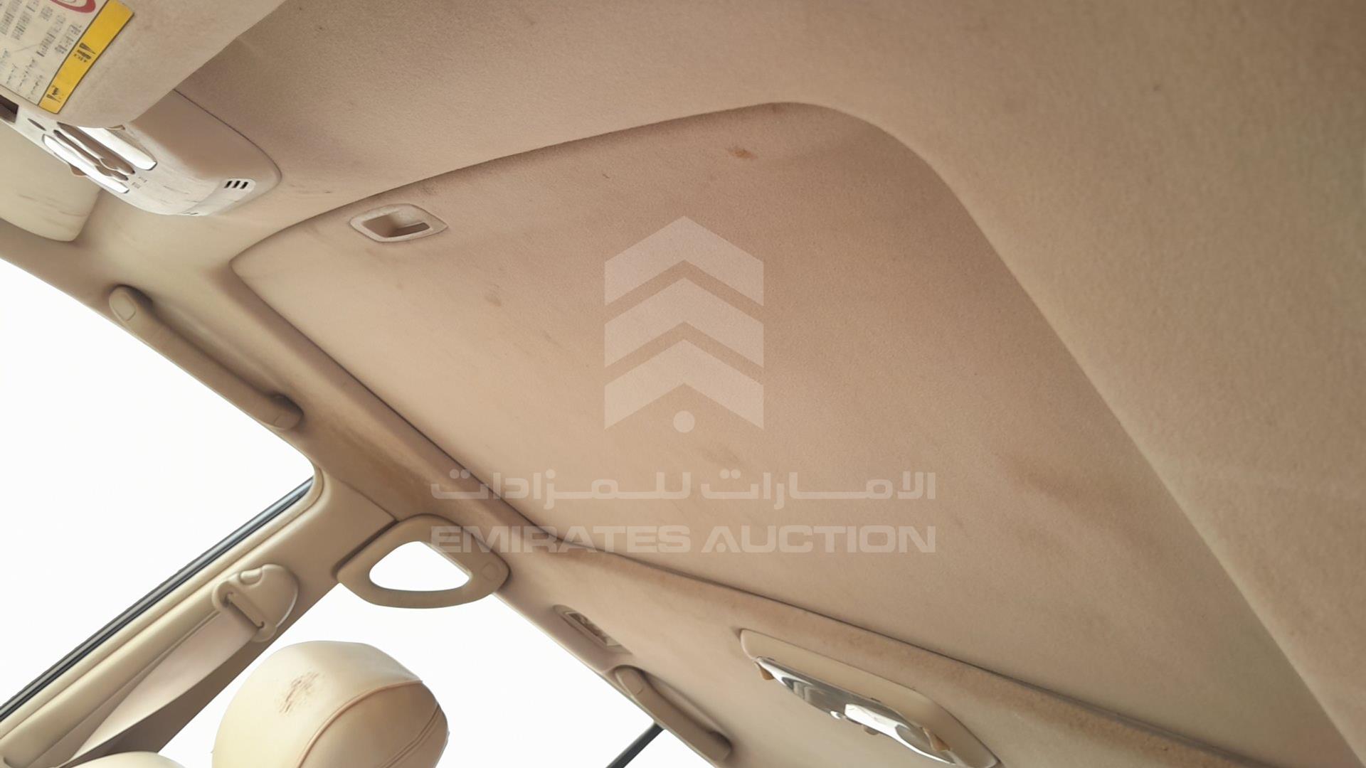 2004 TOYOTA LAND CRUISER VIN: JTEHJ09J445090852