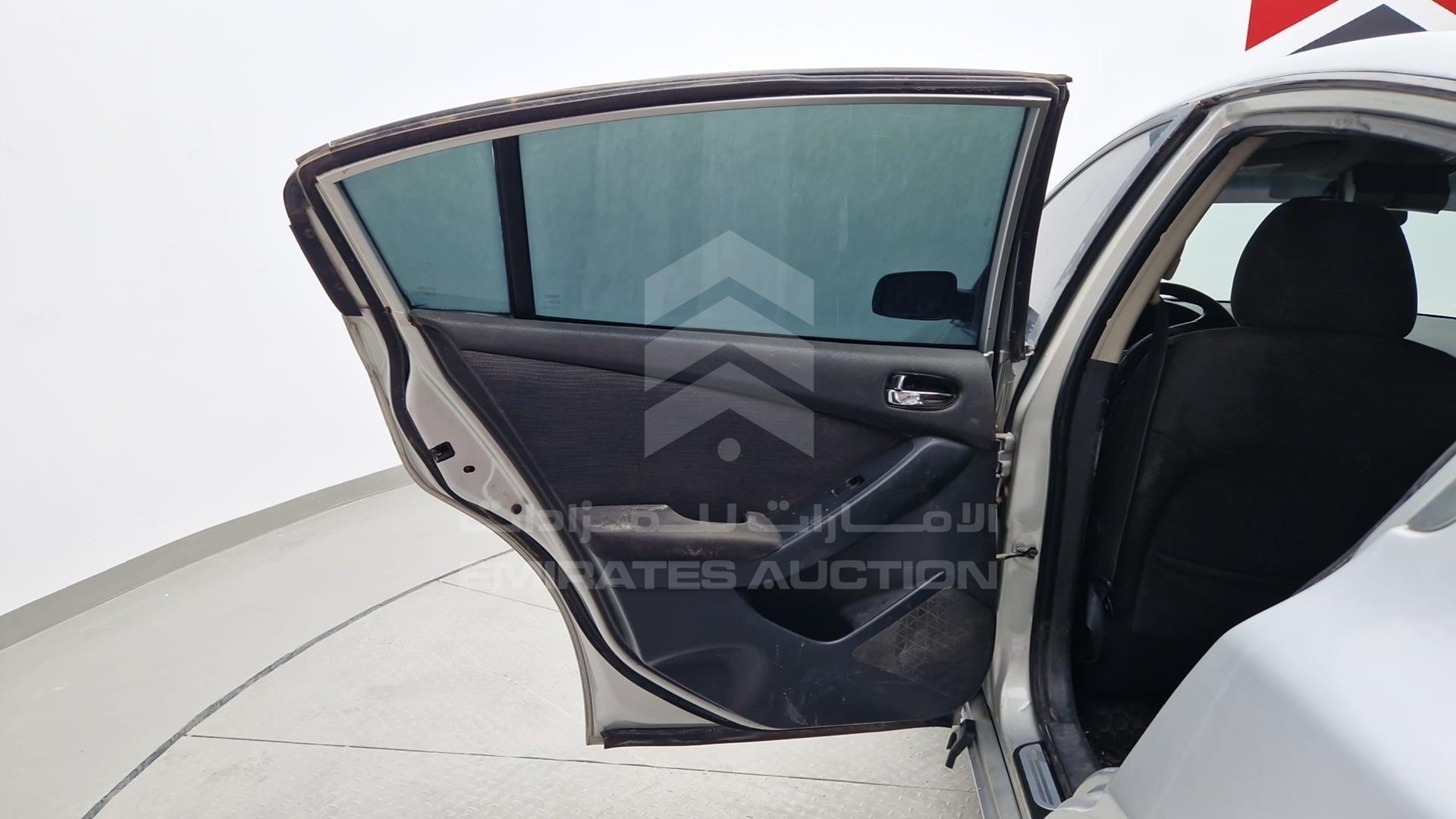 2008 NISSAN ALTIMA VIN: 1N4AL21D98C113132