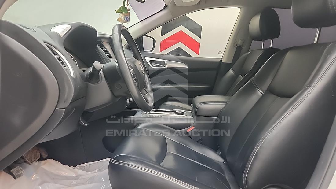 2017 Nissan Pathfinder — Front Left Driver Seat View — Photo 14