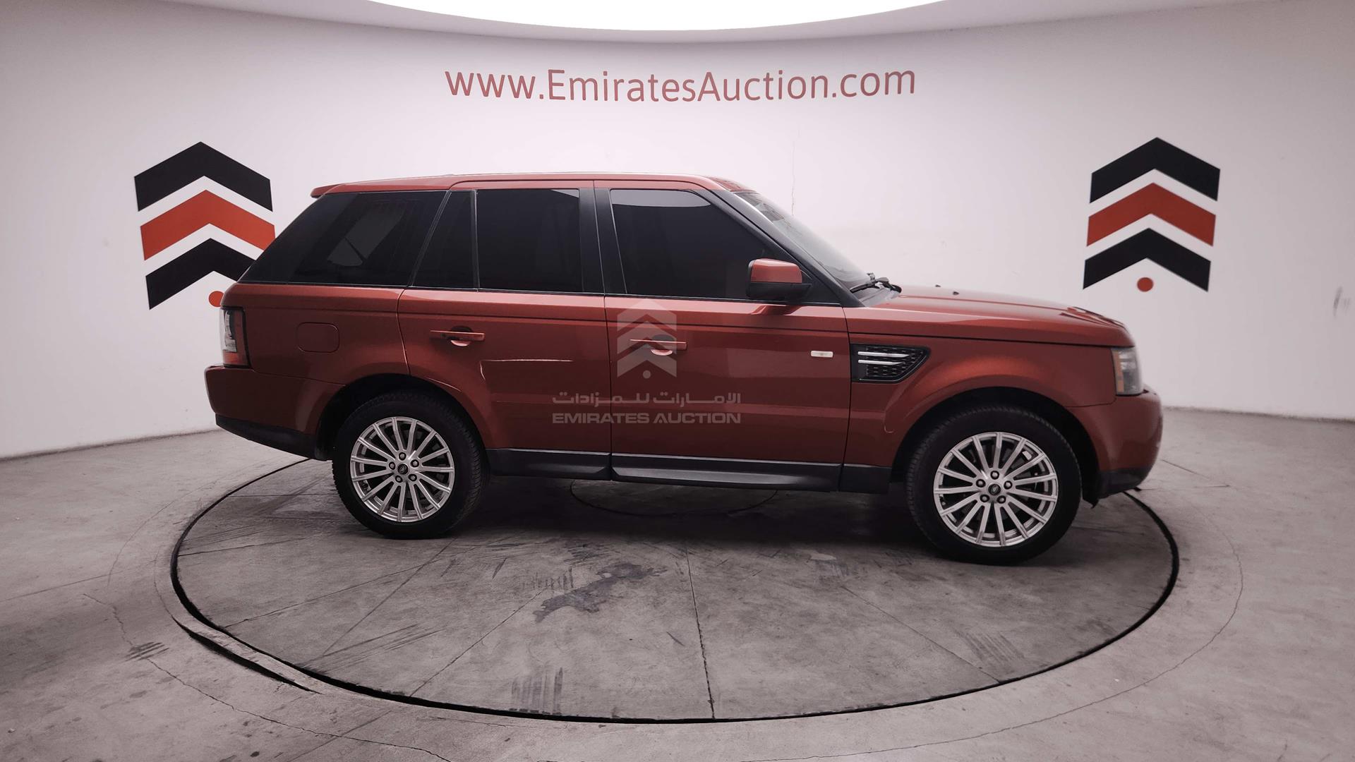 2013 RANGE ROVER SPORT VIN: SALLSAAD4DA812586