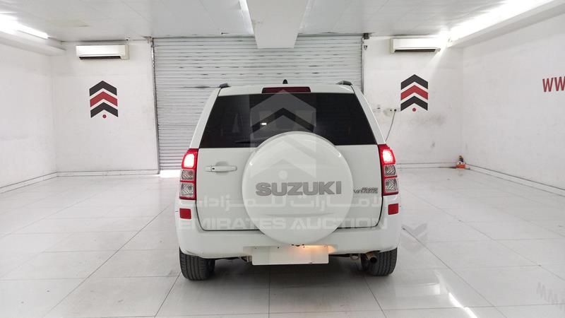 JS3TD54V274115577 Auction: EmiratesAuction Lot: 408892 JS3TD54V274115577 Suzuki Grand Vitara 2007 WHITE Photo 8