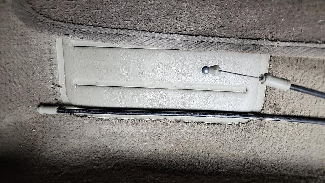 2010 Toyota Camry — Dent — Photo 29