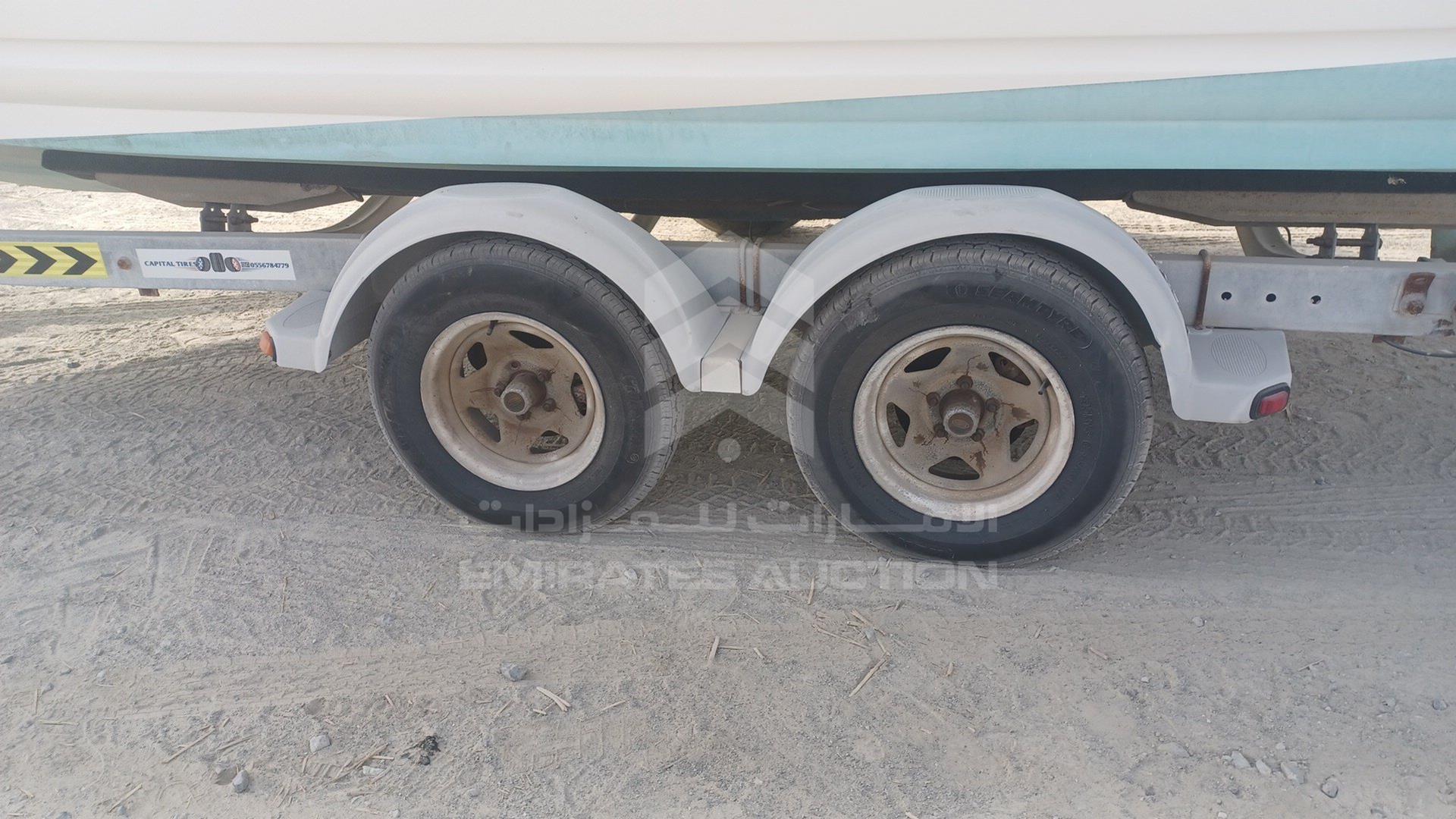 0 BOAT + TROLLEY --- VIN: USLAR86239I708