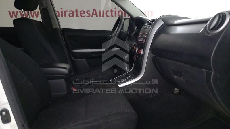 JS3TD54V274115577 Auction: EmiratesAuction Lot: 408892 JS3TD54V274115577 Suzuki Grand Vitara 2007 WHITE Photo 25