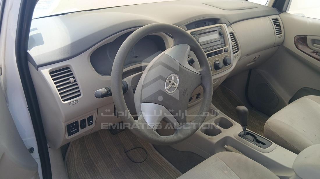 2014 Toyota Innova — Steering & Mounted Controls — Photo 13
