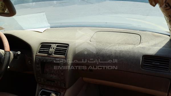 Lexus LS400 1998 JT8BH28F7W0136607 Image 25
