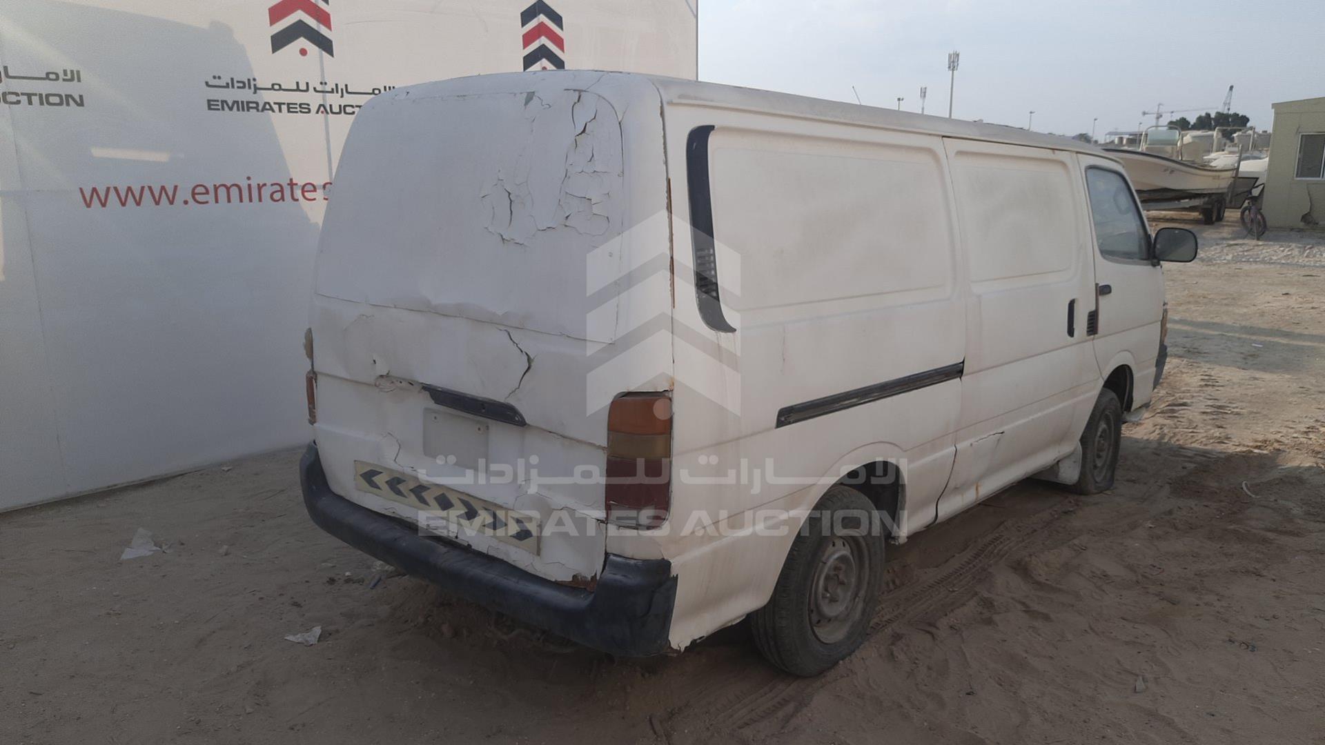 1996 TOYOTA HIACE VIN: RZH1130020949
