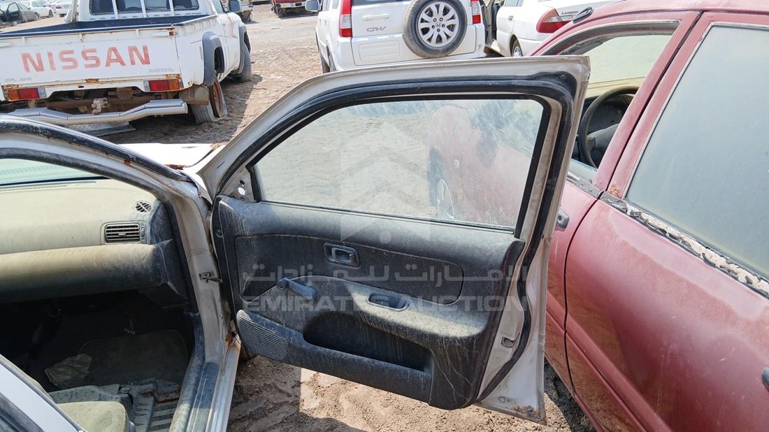 1999 Nissan Sunny — Front Right Door — Photo 19