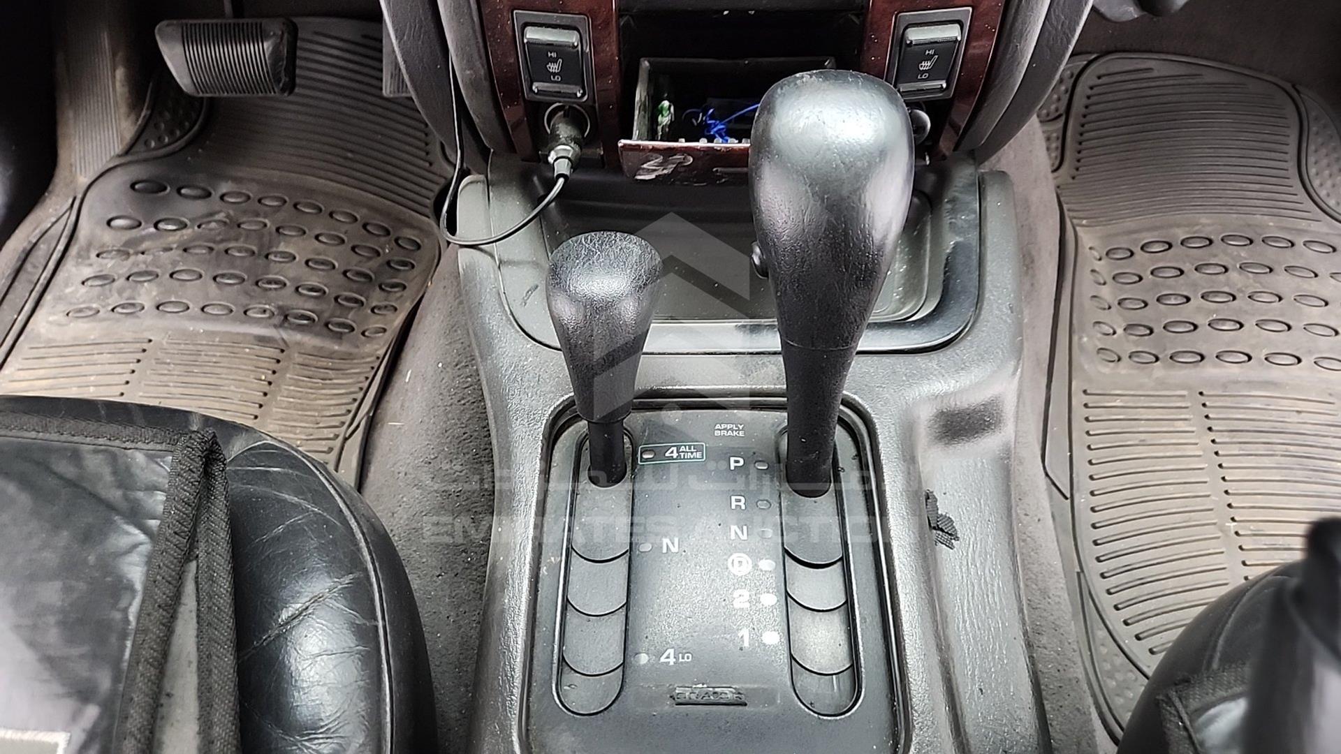 2000 JEEP GRAND CHEROKEE VIN: 1J4GWB8N5YY131019