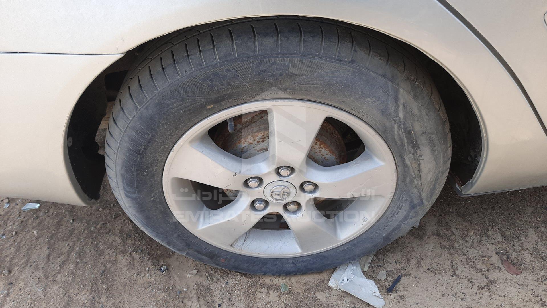 2005 TOYOTA CAMRY VIN: 4T1BE30KX5U501664