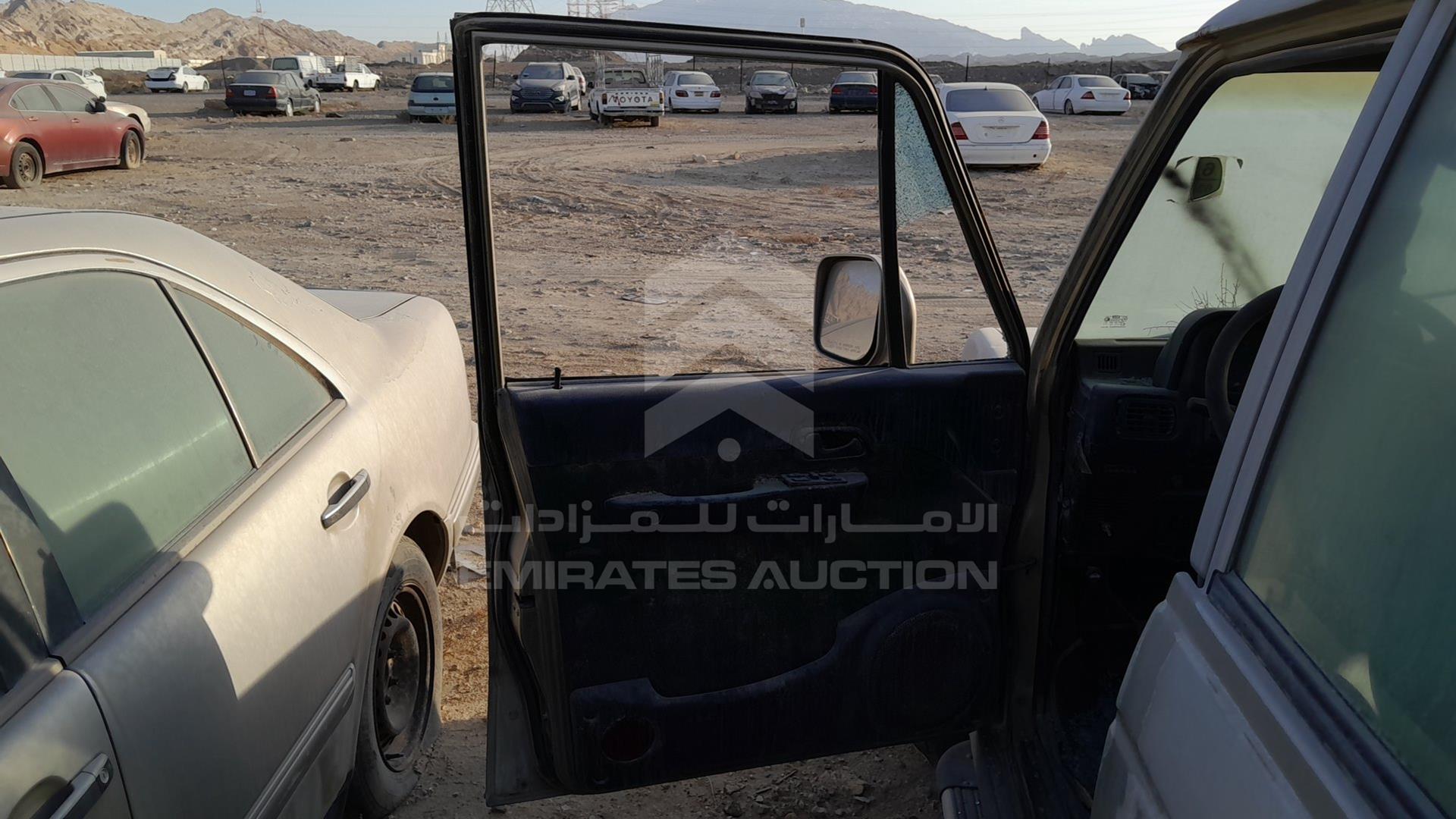 0 HYUNDAI GALLOPER VIN: KMXKPE1CP1U439214