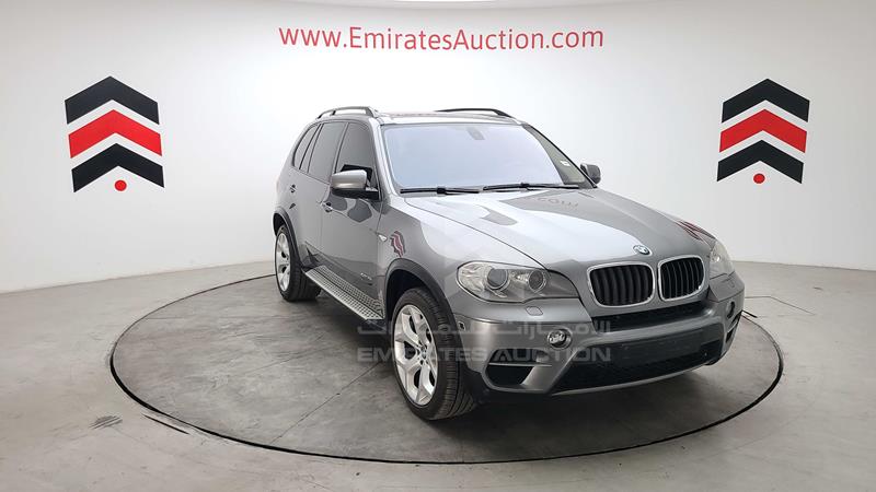 WBAZV4102DL926884 Auction: EmiratesAuction Lot: 409005 WBAZV4102DL926884 BMW X5 2013 GREY Photo 49
