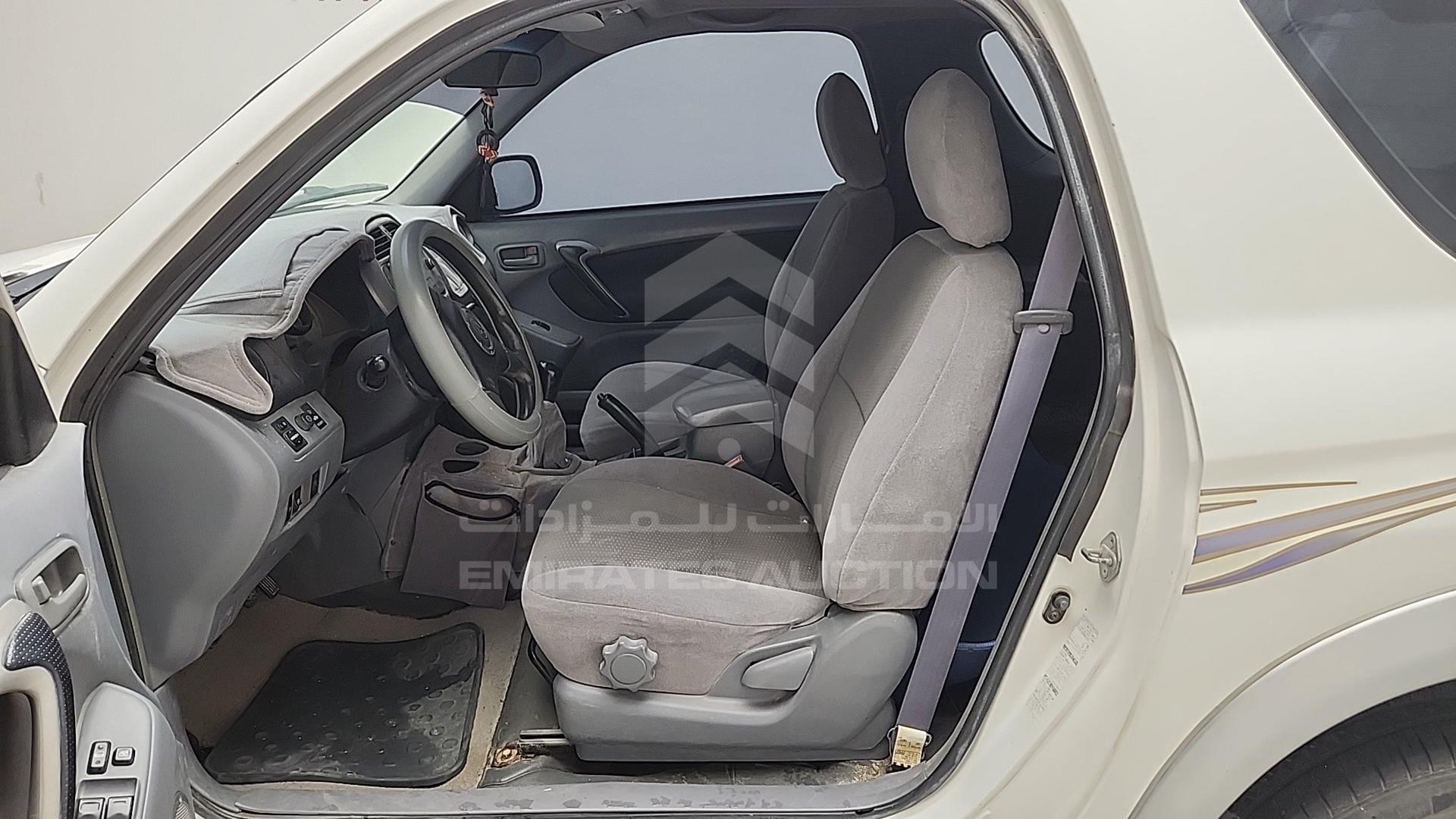 2001 TOYOTA RAV-4 VIN: JTEYH20V200013931