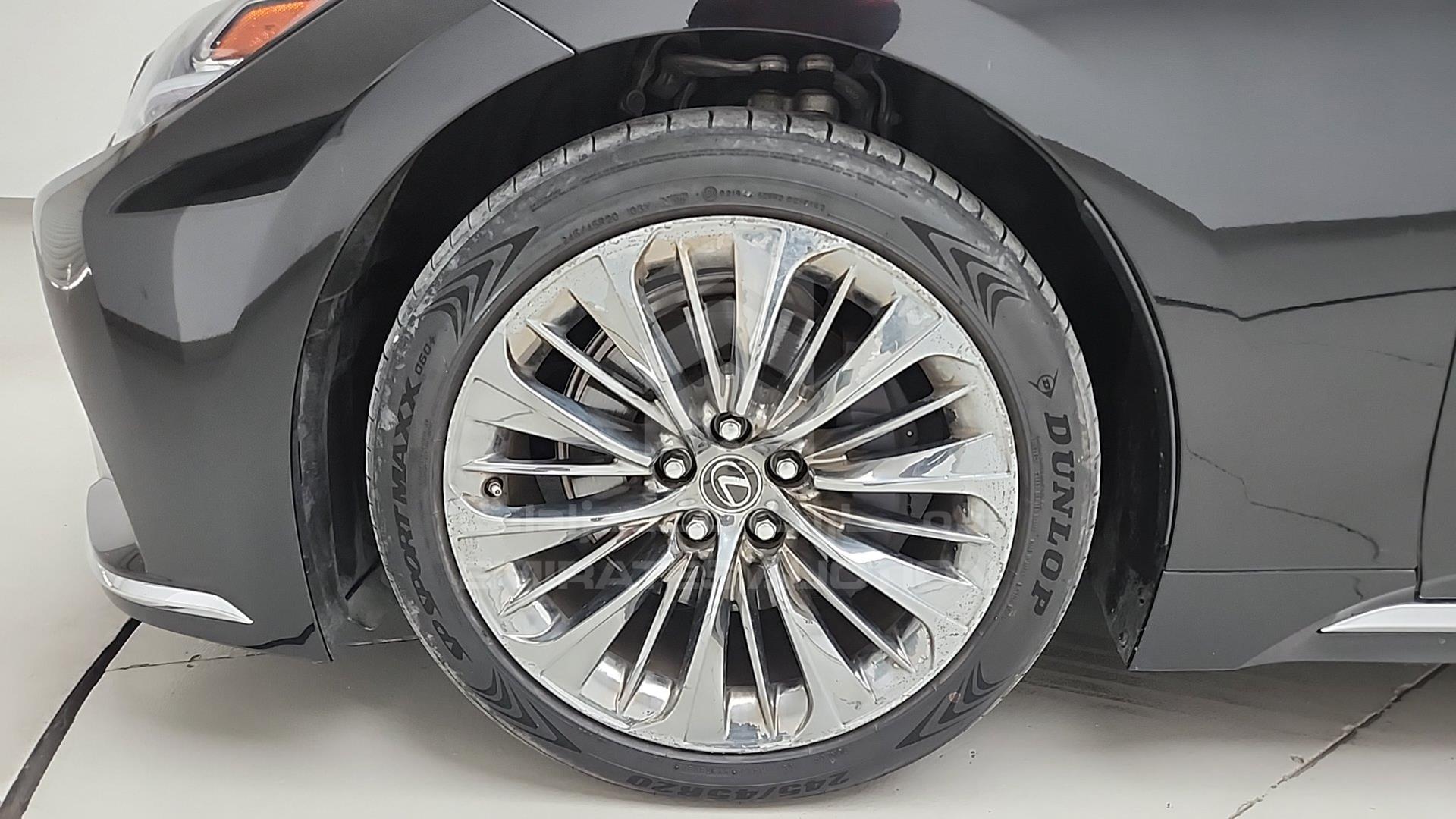 2021 LEXUS LS 500 VIN: JTHD51FF0M5015139