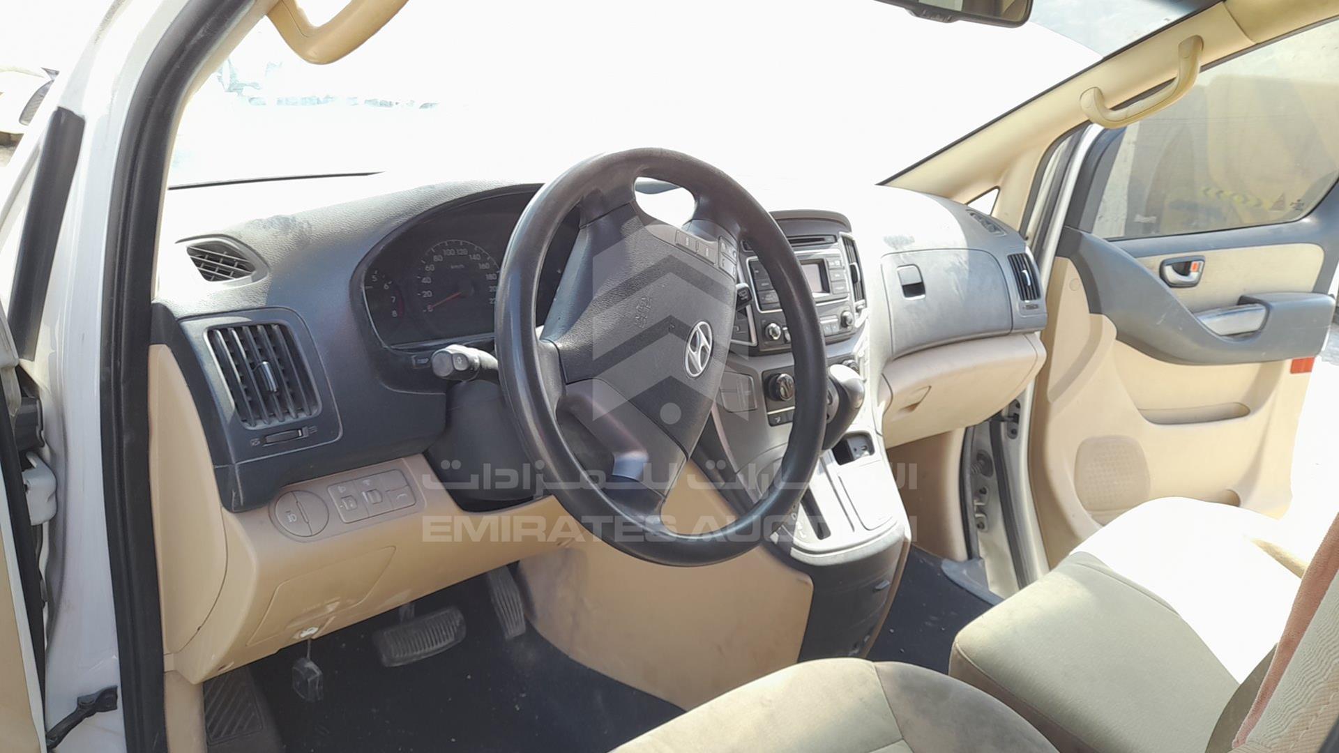 2016 HYUNDAI H1 VIN: KMJWA37R3GU801127