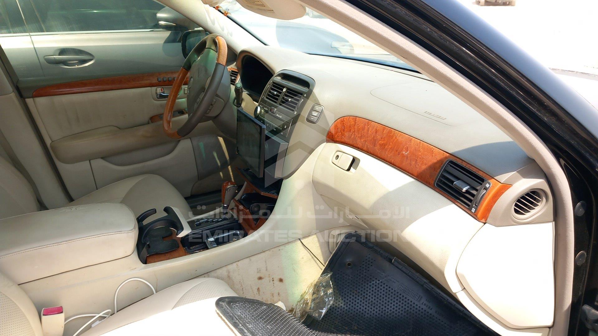 2003 LEXUS --- VIN: JTHBN30FX30093077
