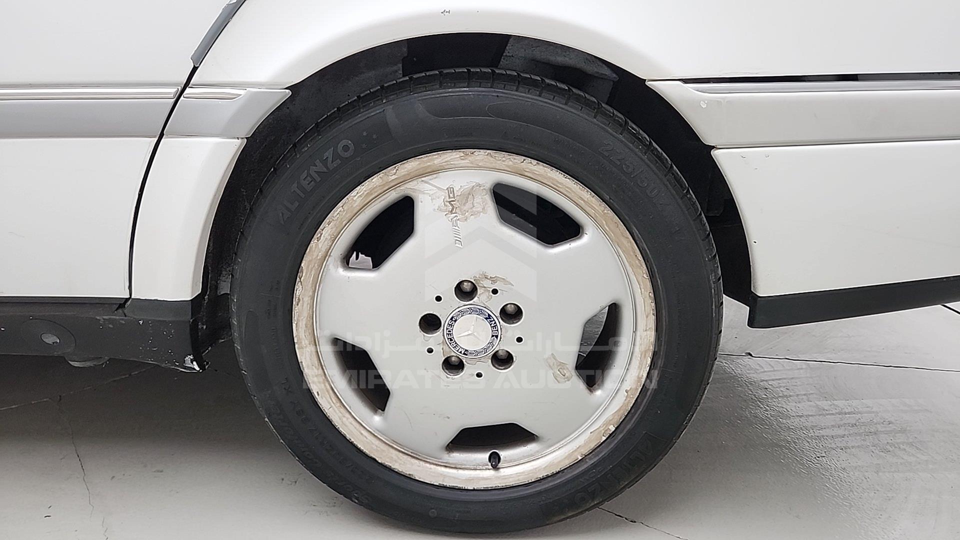 1995 MERCEDES C 220 VIN: WDBHA22E8SF311310