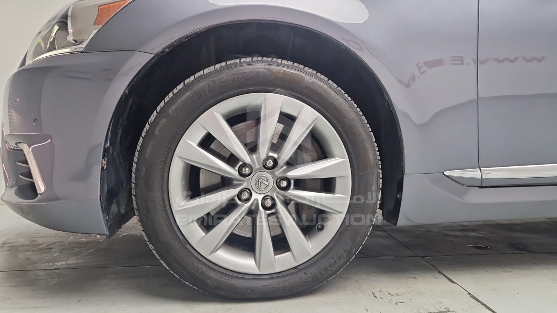 2013 LEXUS LS 460 VIN: JTHCL1EFXD5016138