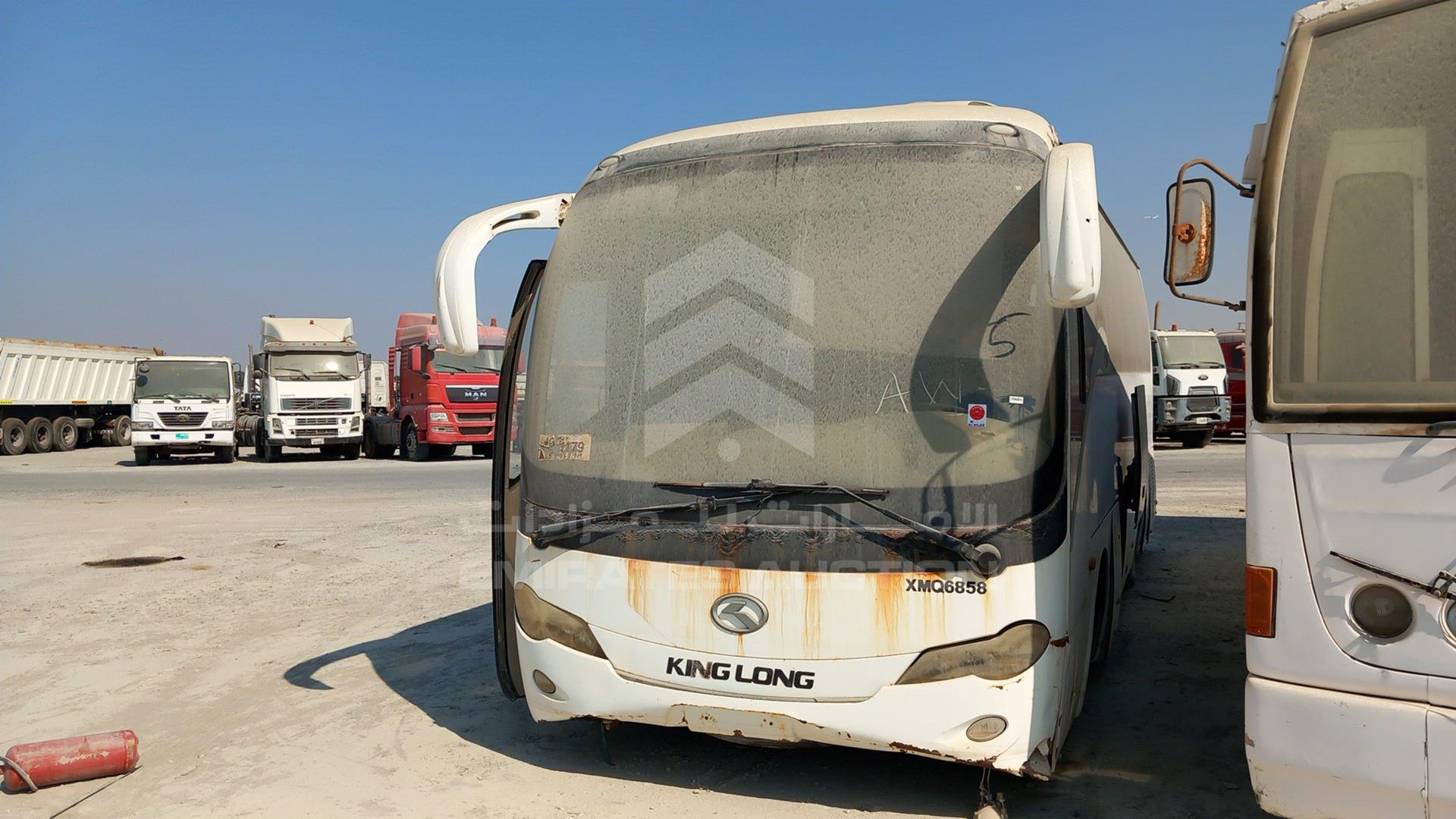 2010 KING LONG XMQ6858 VIN: LA6R1DS91AB200467