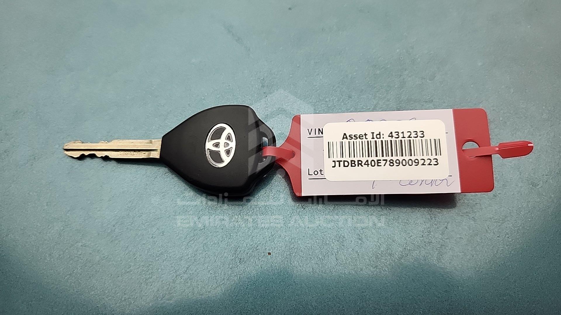 2008 TOYOTA COROLLA VIN: JTDBR40E789009223