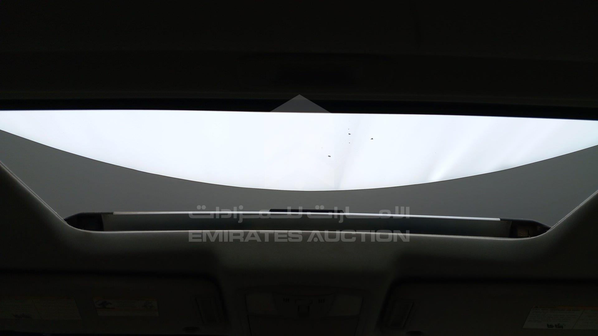 2011 INFINITI QX56 VIN: JNRAZ25Y6B9000720