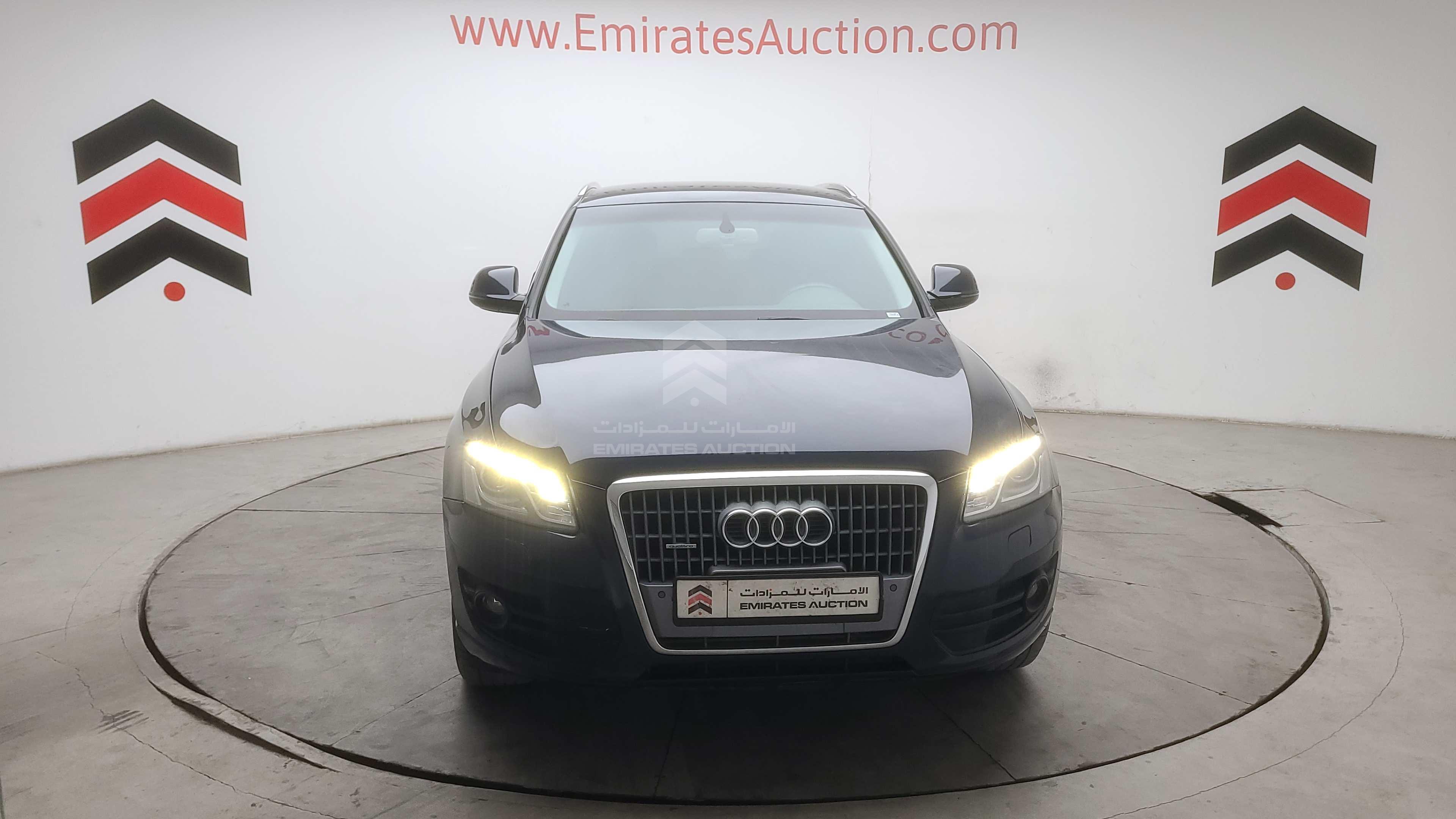 WAUCFC8R2HA042938 - 2011 Audi Q5 - #494286