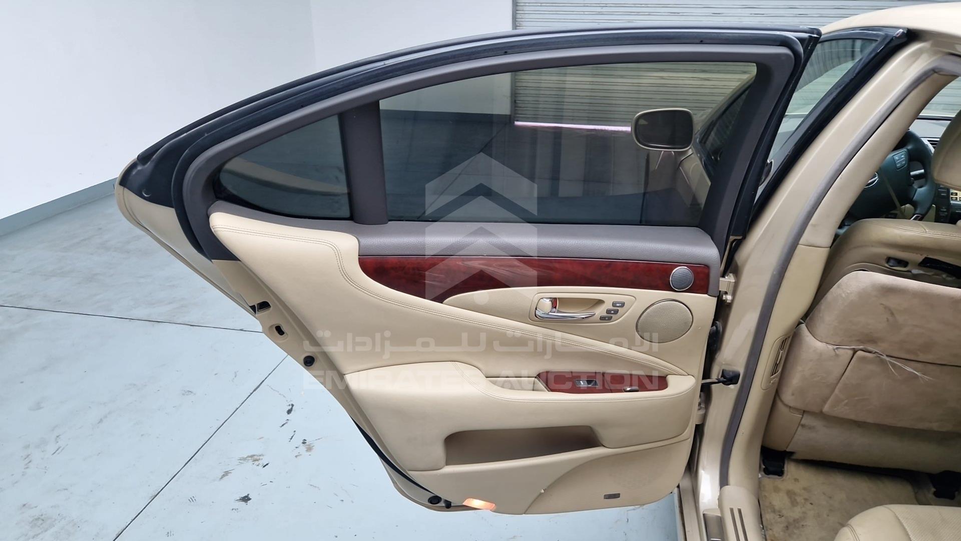 2007 LEXUS LS 460 VIN: JTHBL46F375009550