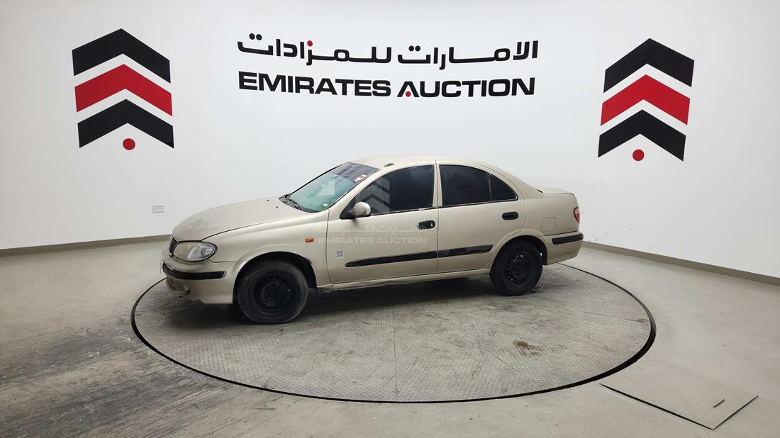 نيسان صني 2002 — الزاوية الأمامية اليسرى — صورة 6