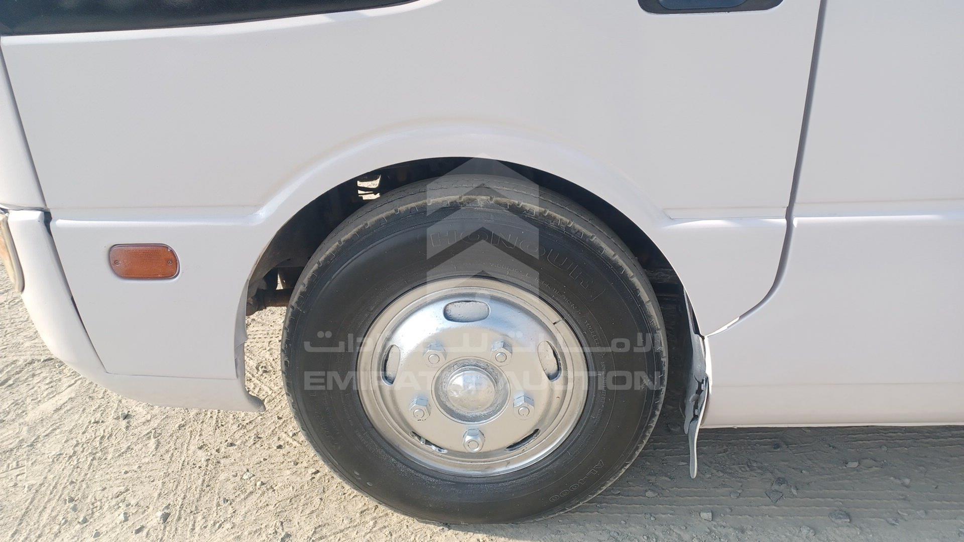 2006 MITSUBISHI ROSA VIN: JL5B3J6P56PD02795