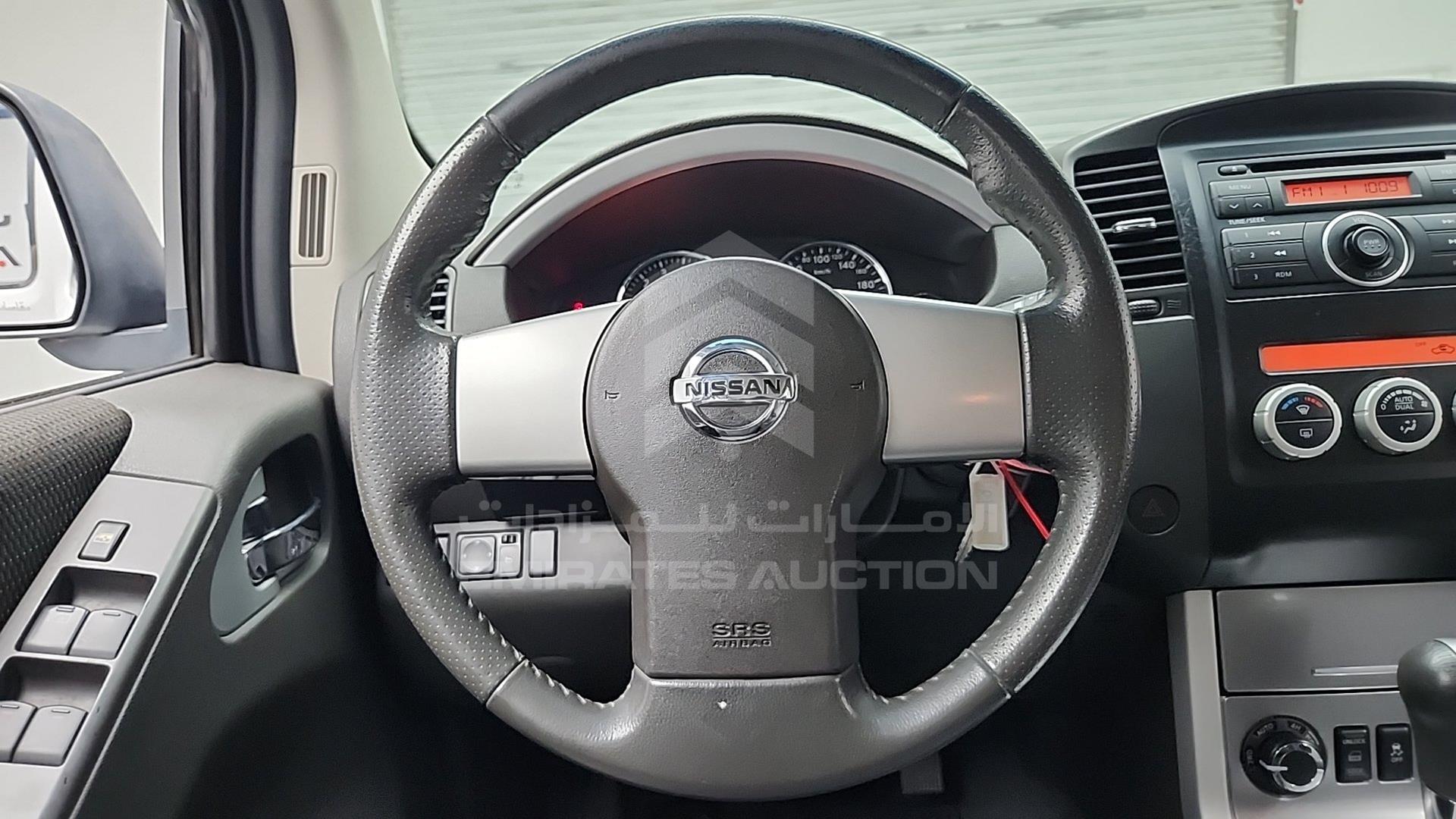 2015 NISSAN PATHFINDER VIN: VSKLR11A2FA568140