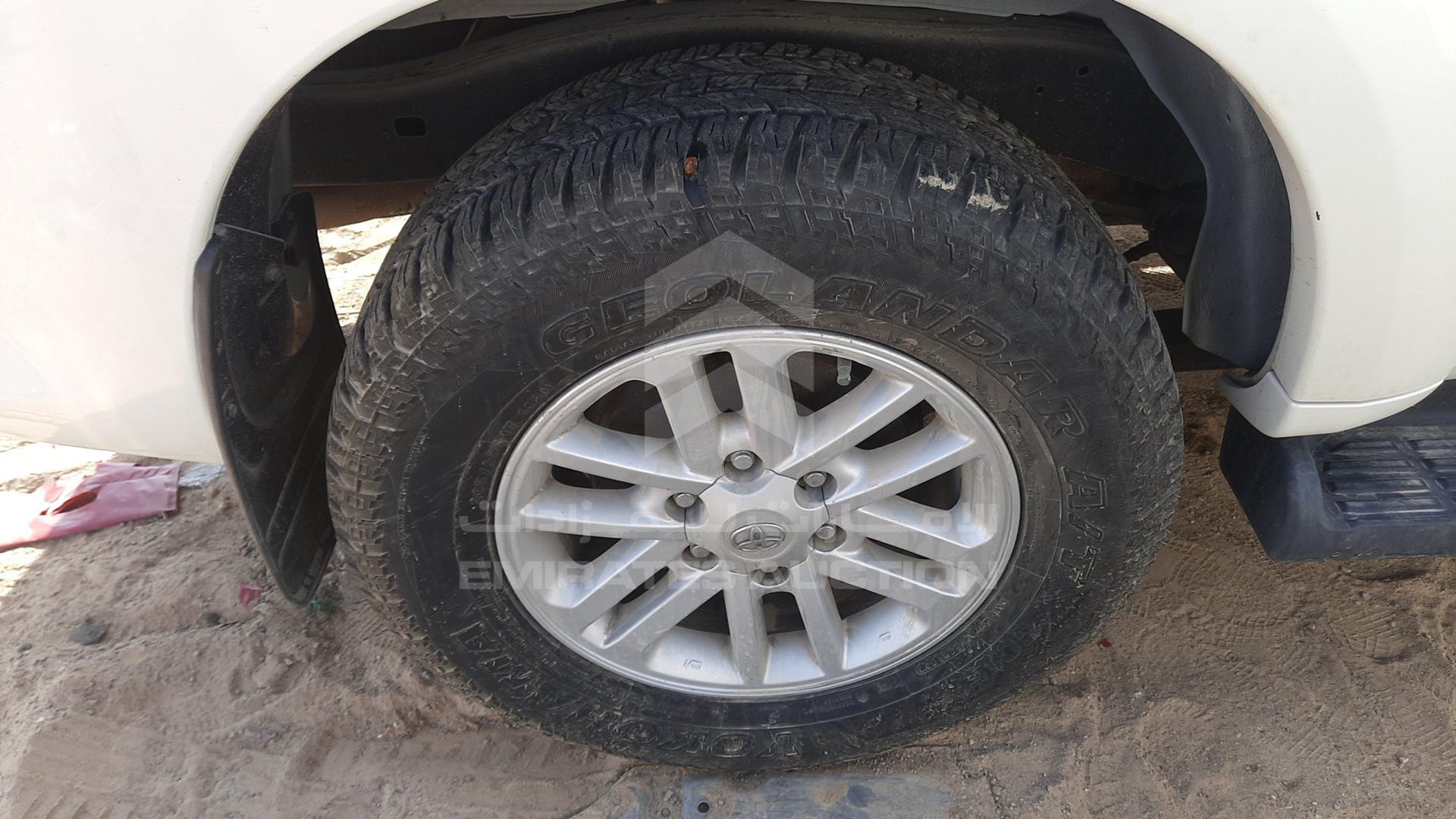 2015 TOYOTA FORTUNER VIN: MHFYX59G8F8068248