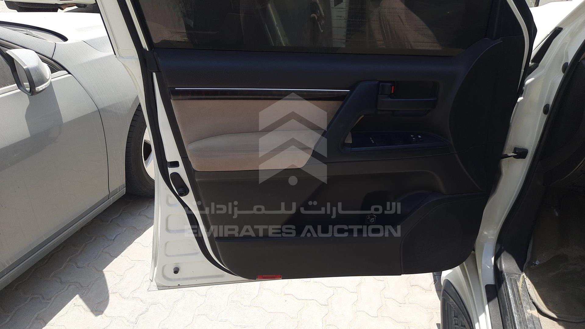 2010 TOYOTA LAND CRUISER VIN: JTMHU09J9A5037720