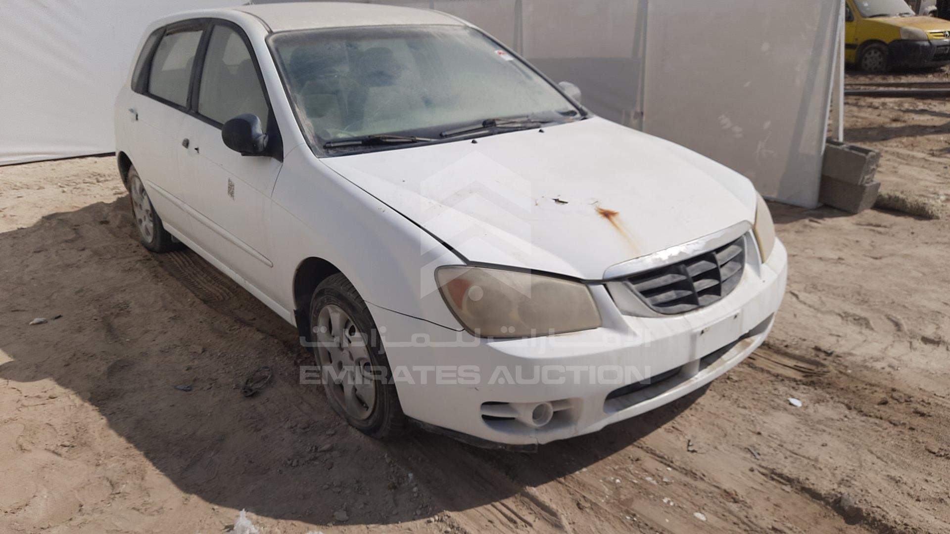 2005 KIA CERATO VIN: KNAFE242455118028