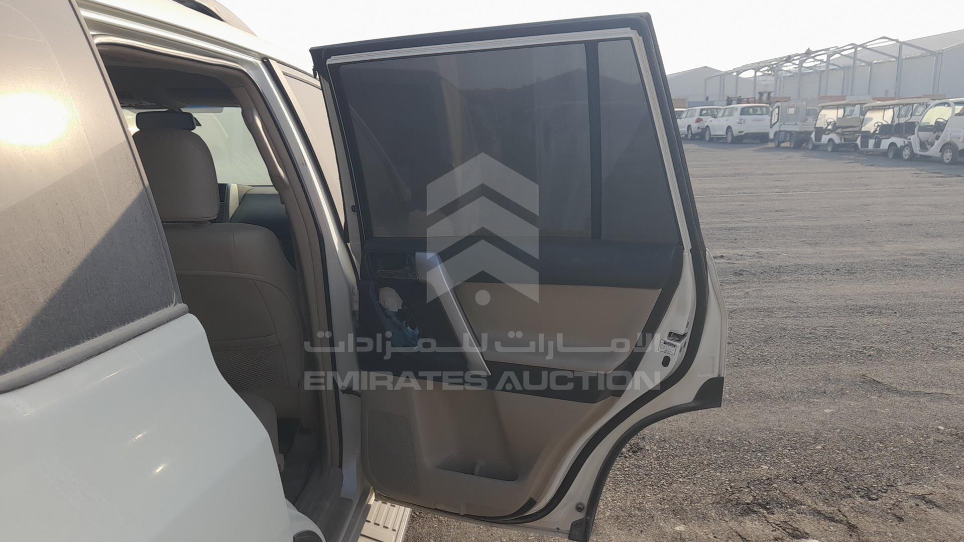 2010 TOYOTA LAND CRUISER PRADO VIN: JTEBU3FJ3AK007461