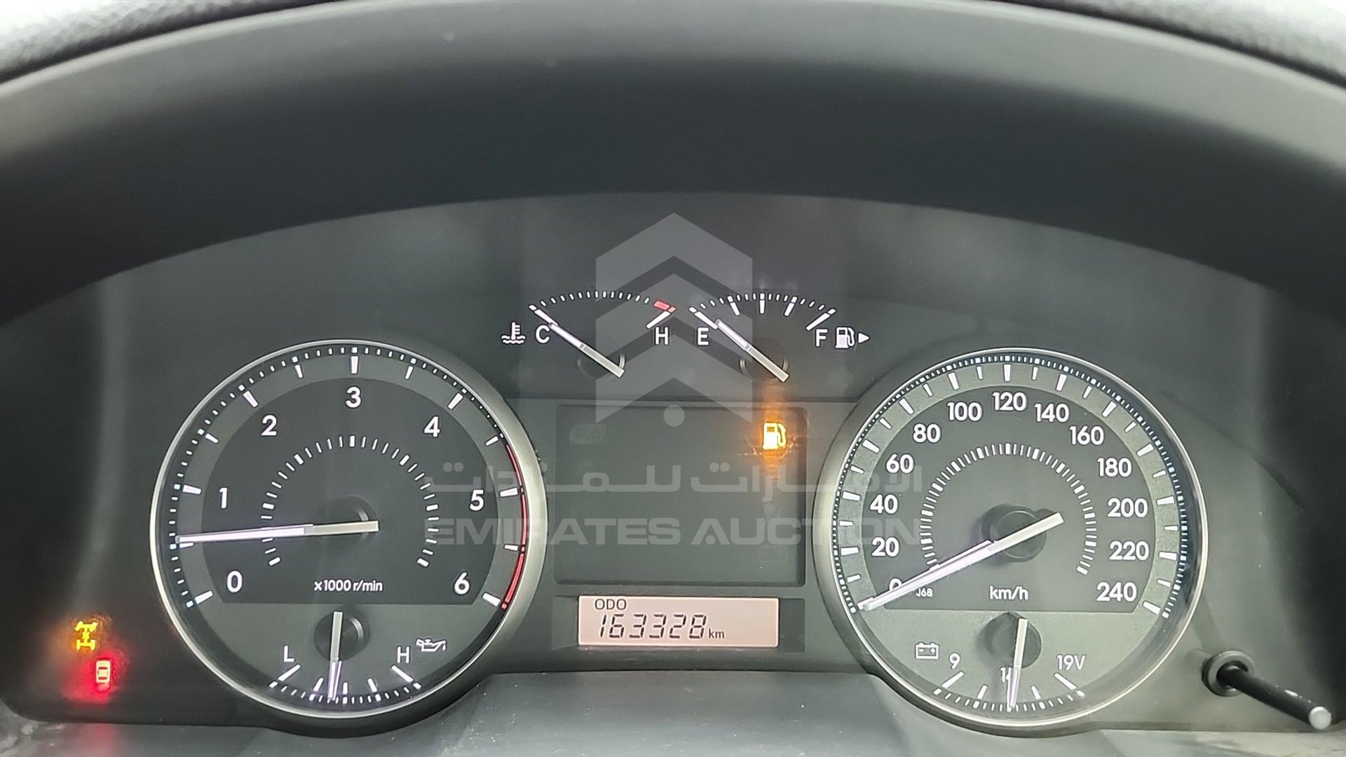 2014 TOYOTA LC 200 VIN: JTMHV09J804135073
