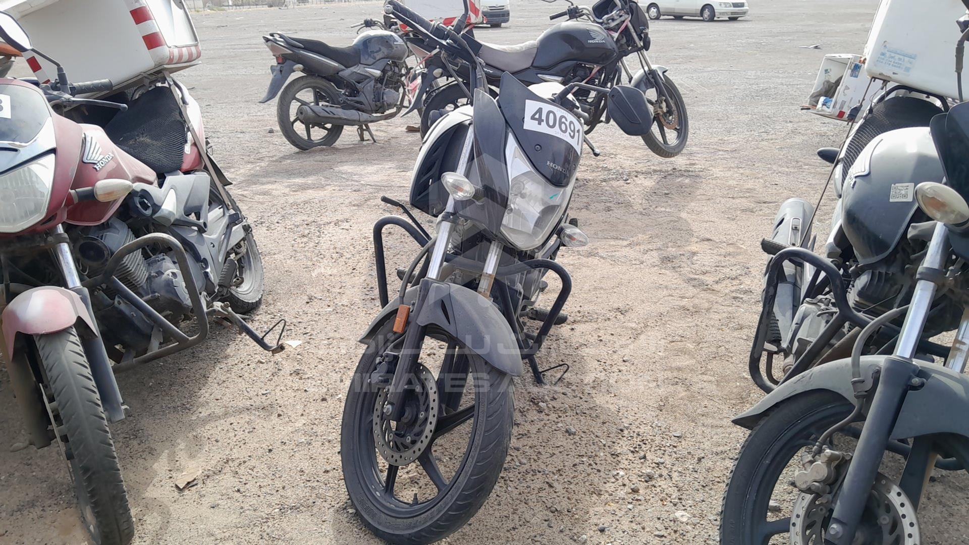 2022 HONDA MOTORBIKE VIN: ME4KC20F9NA003856