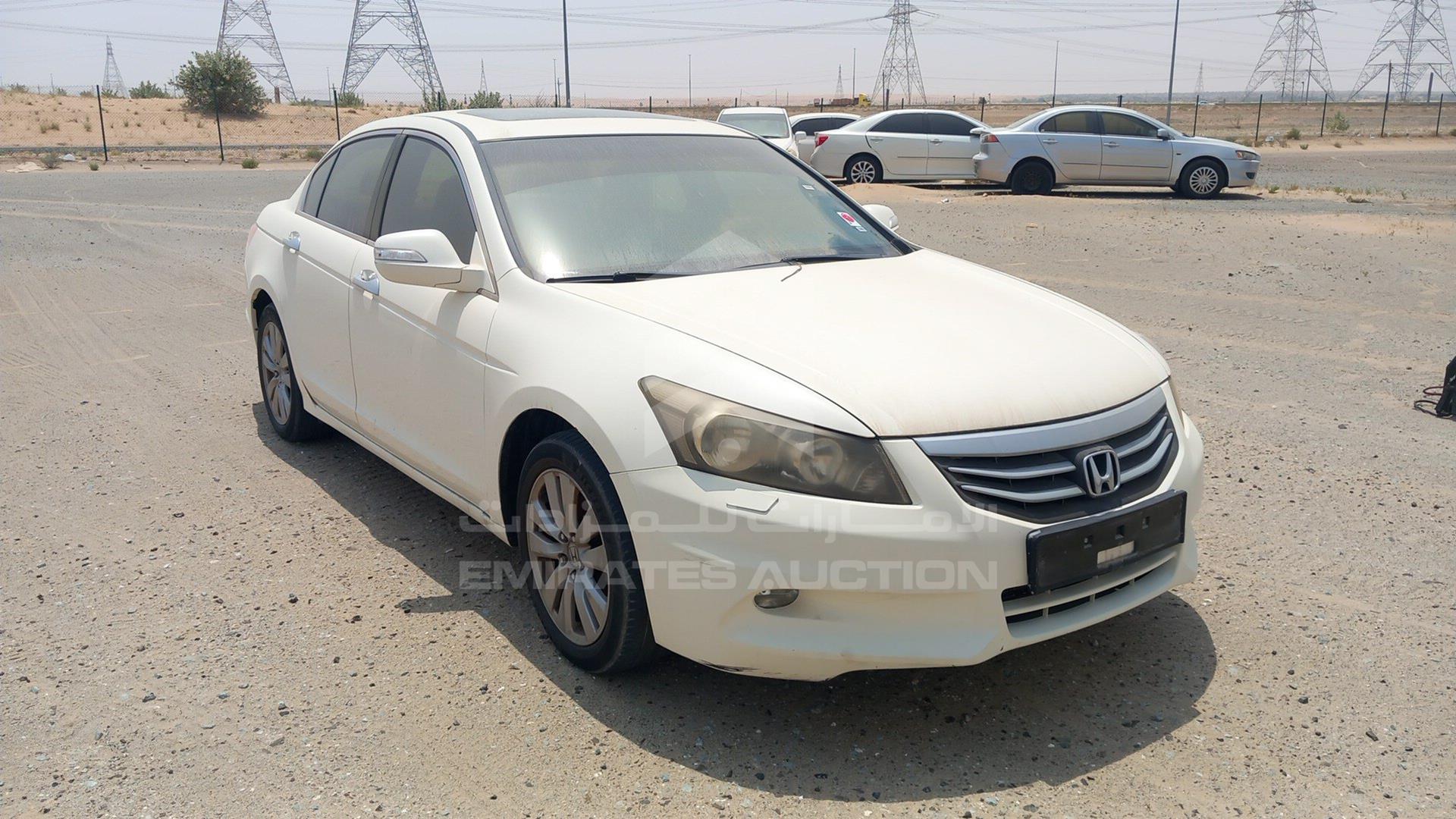 2011 HONDA ACCORD VIN: JHMCP3673BC400200