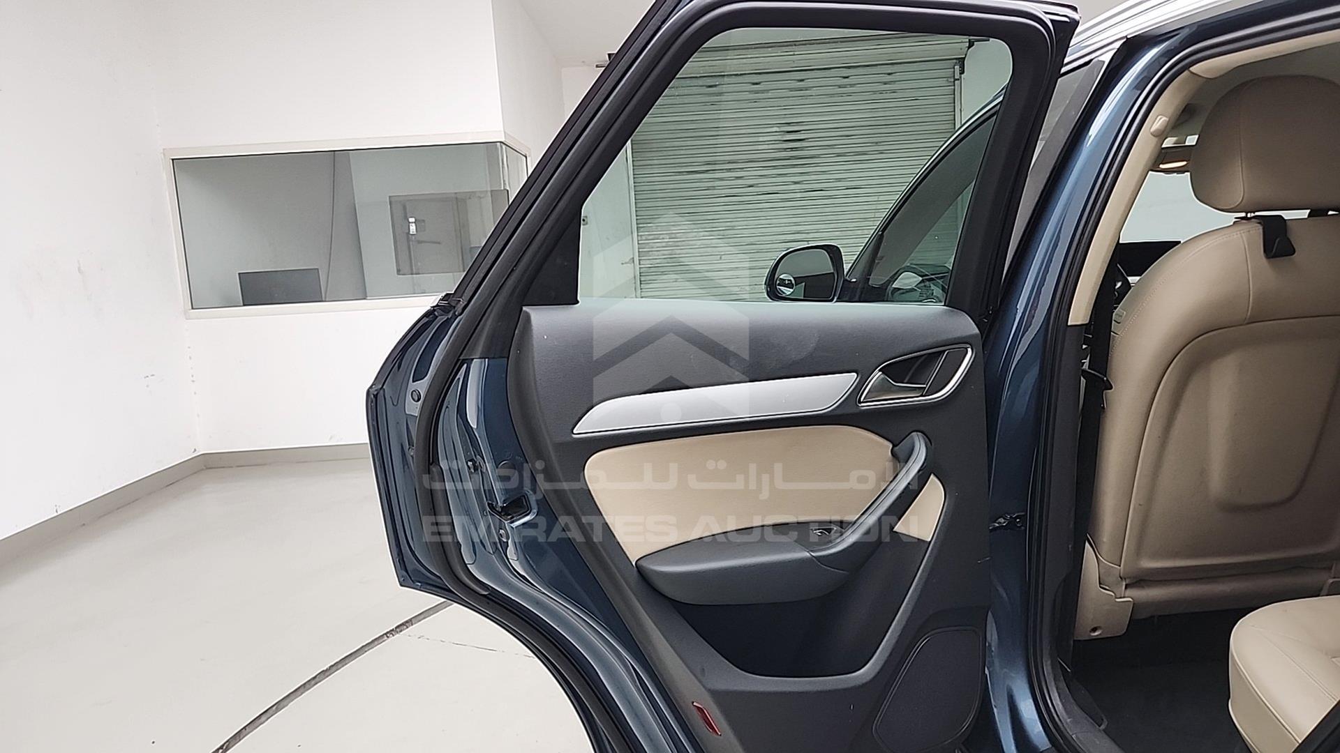 2016 AUDI Q3 VIN: WA1DFAFS5GR000395