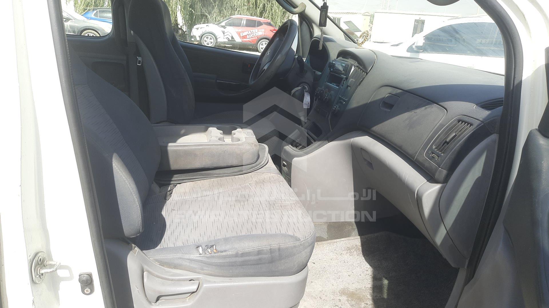 2012 HYUNDAI H1 VIN: KMJWA37R6CU402156