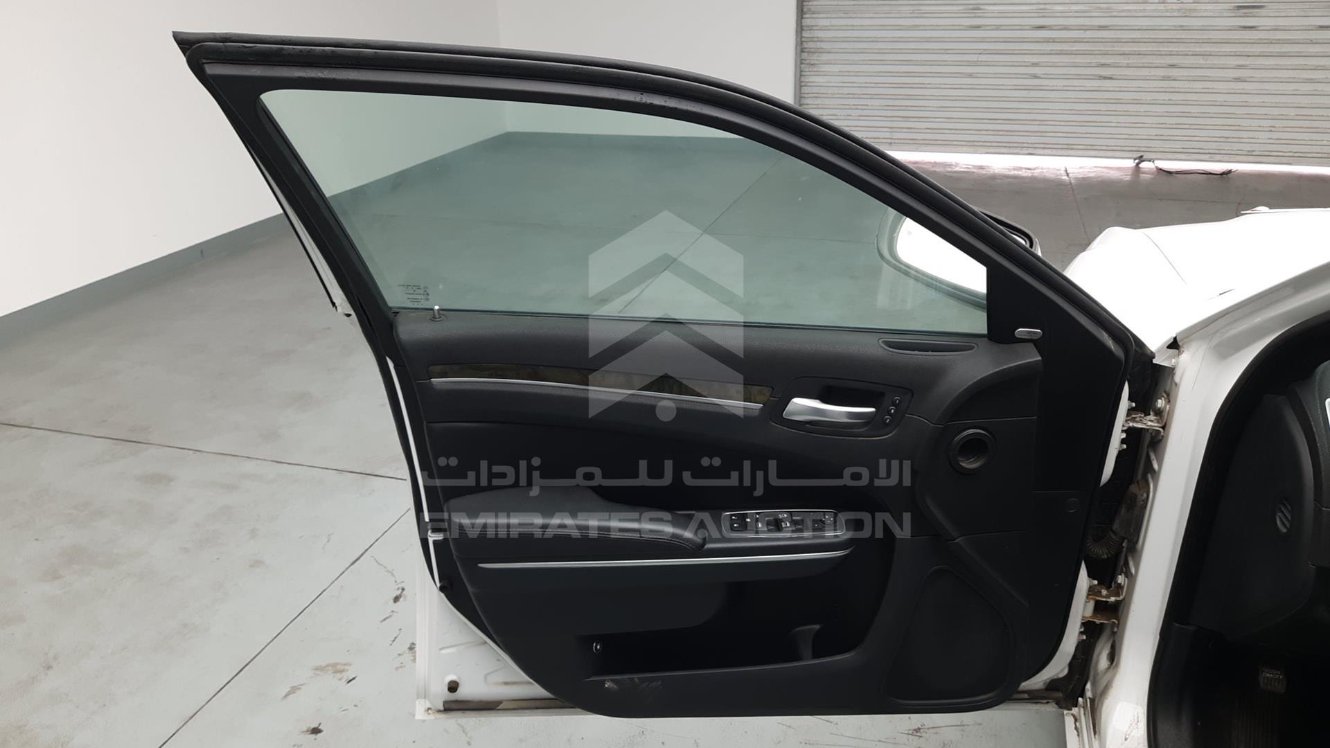 2014 CHRYSLER 300 C VIN: 2C3CCACG6EH118578