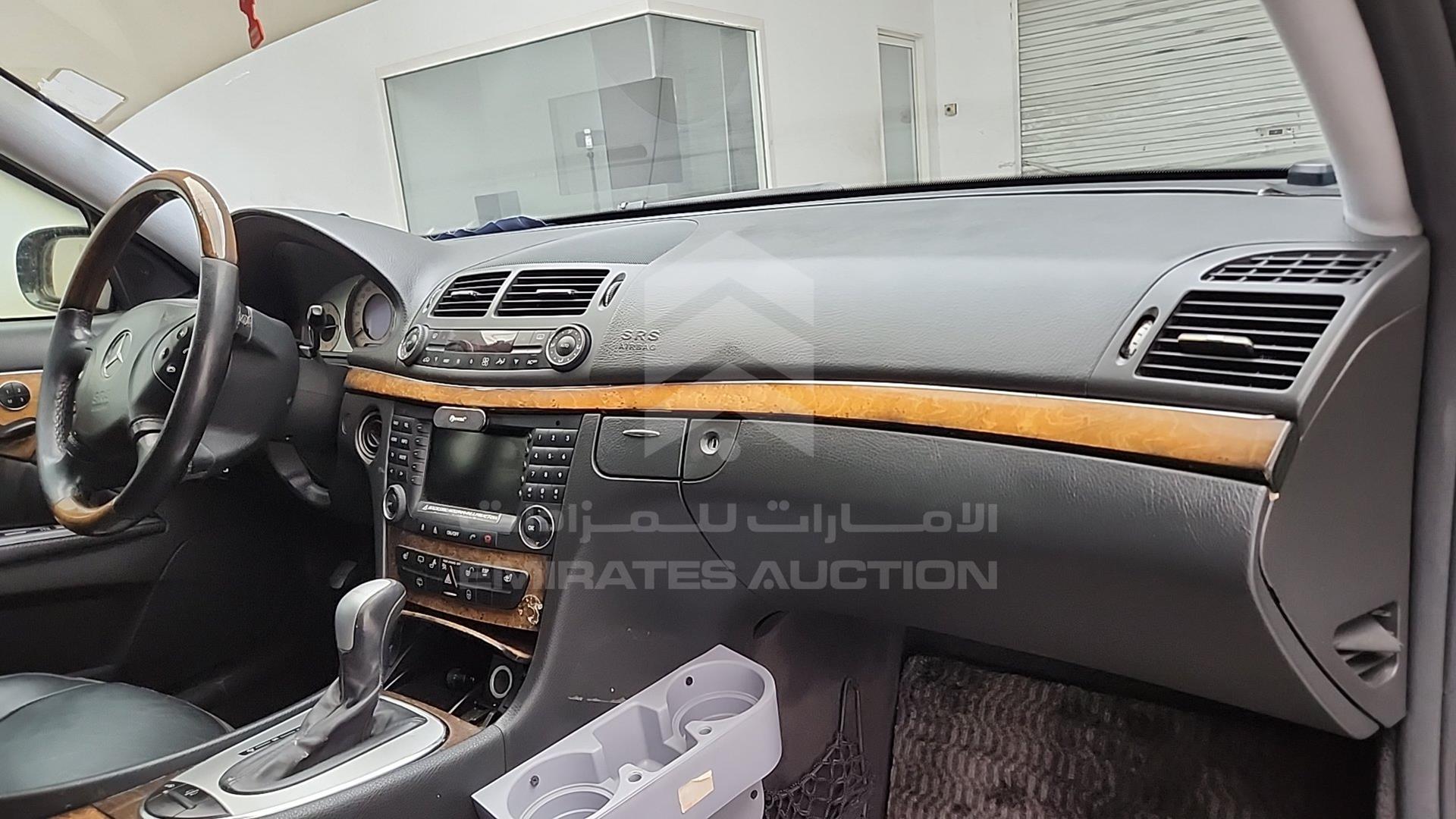 2005 MERCEDES E 500 VIN: WDB2112701A688827