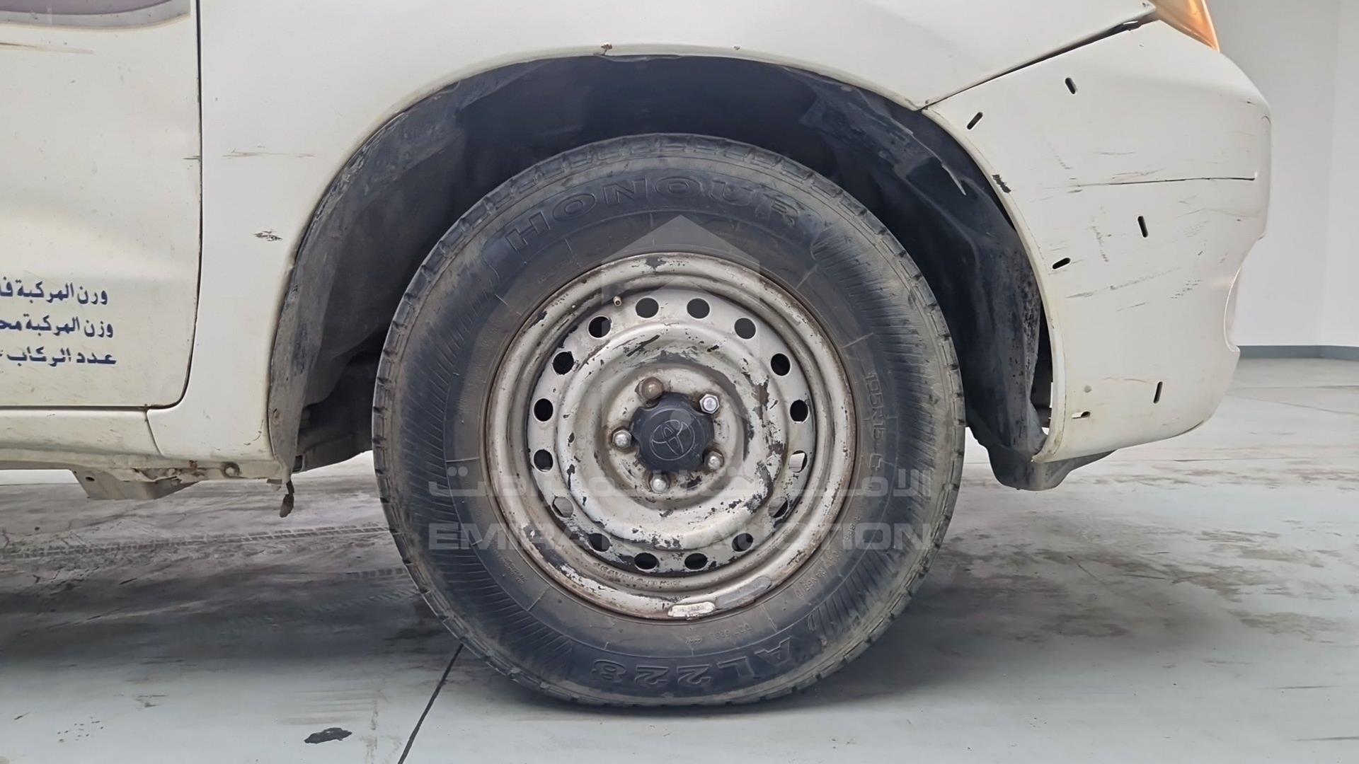 2007 TOYOTA HILUX VIN: MR0CX12GX70017604