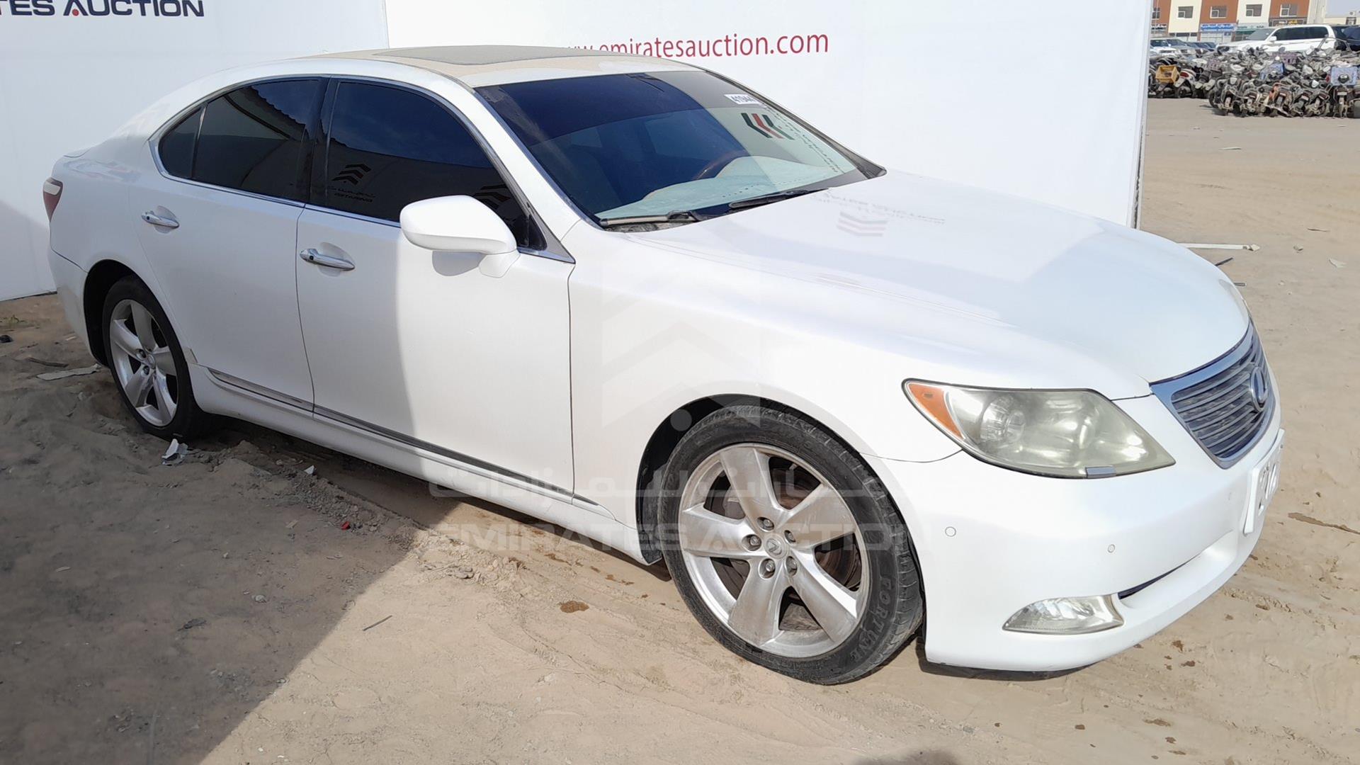 2009 LEXUS LS 460 VIN: JTHBL46F995090637