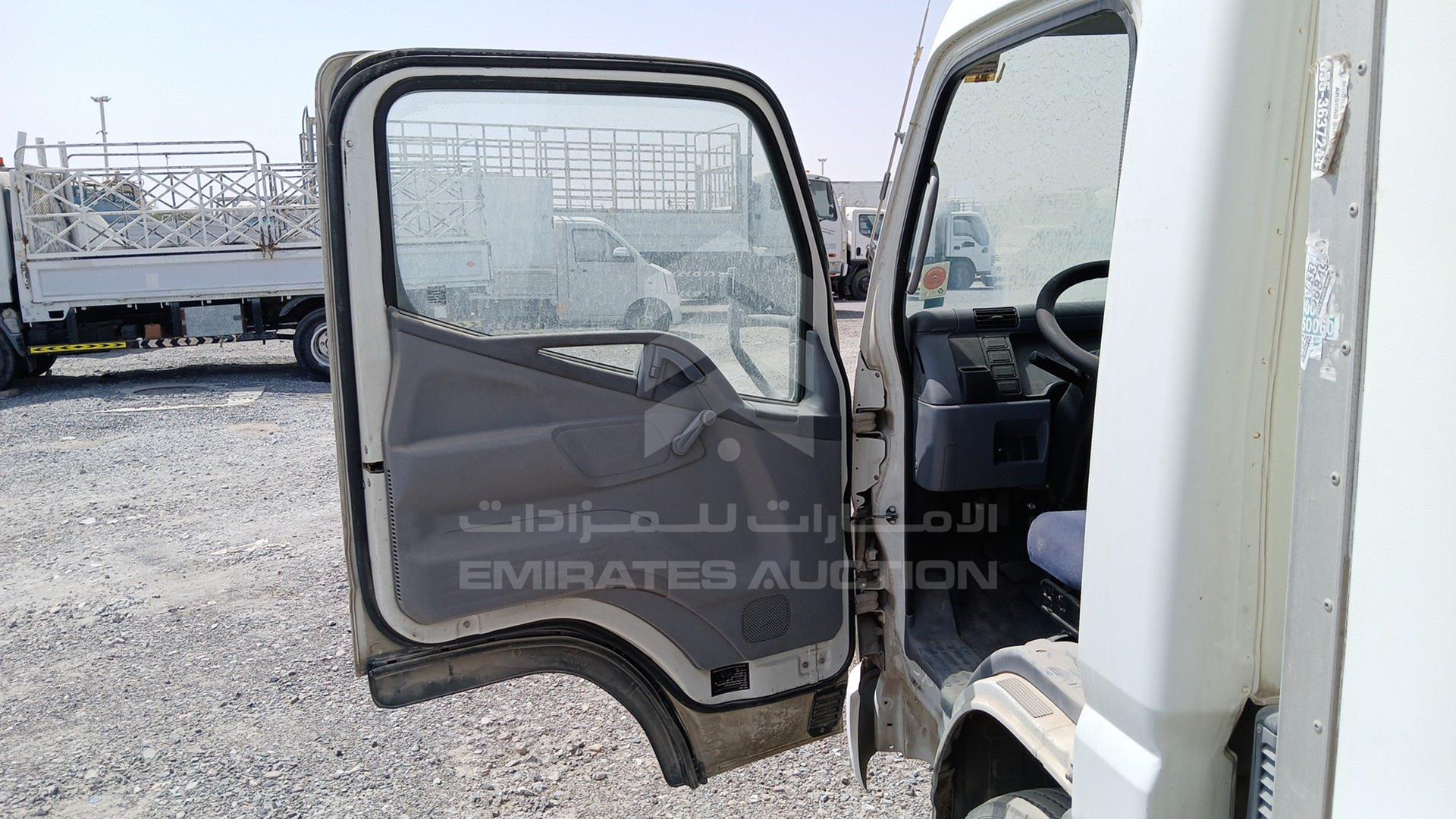 2016 MITSUBISHI CANTER VIN: JL6B6E6P0GK006251