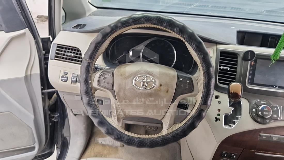 2012 Toyota Sienna — Steering & Mounted Controls — Photo 15