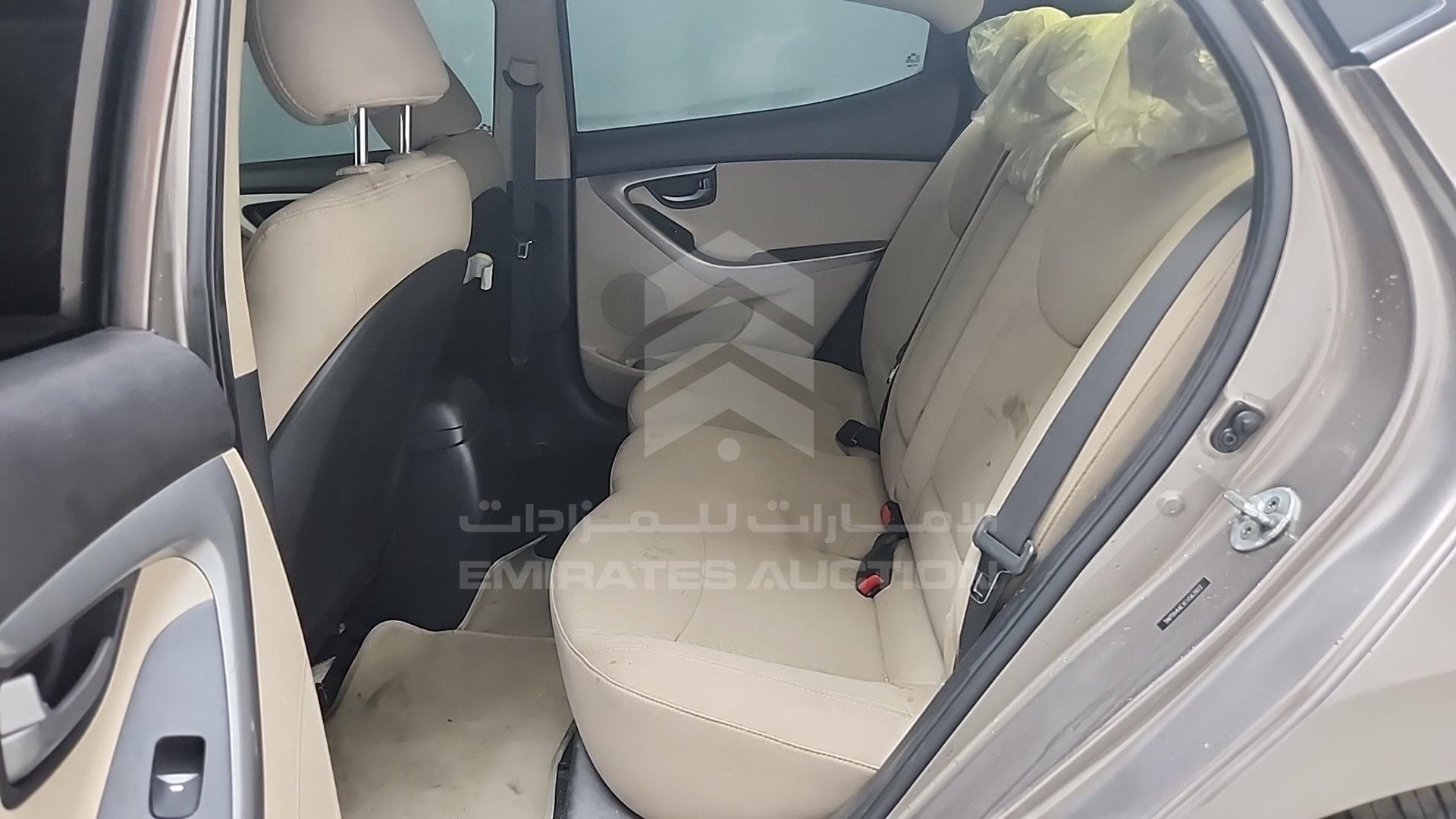 2015 HYUNDAI ELANTRA VIN: 5NPDH4AEXFH563922