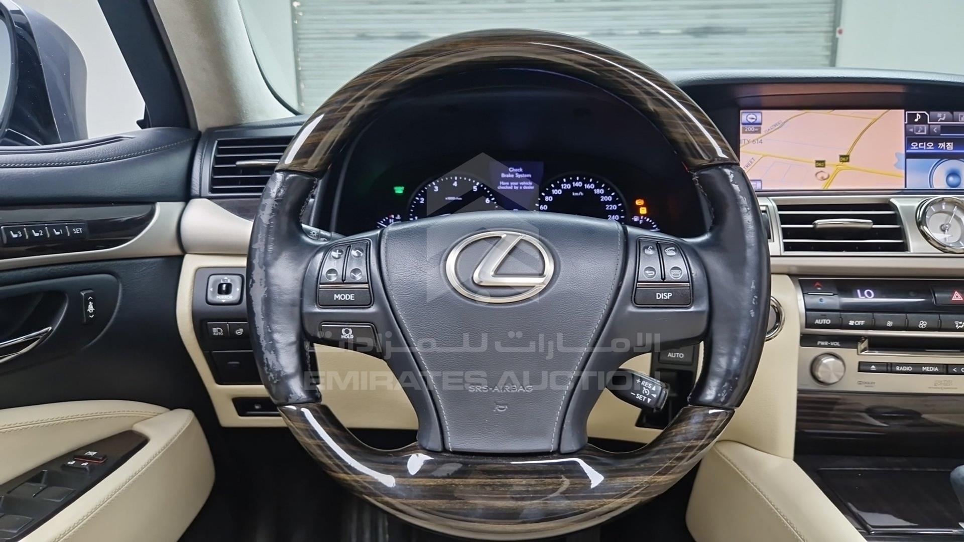 2013 LEXUS LS 460 VIN: JTHCL1EFXD5016138